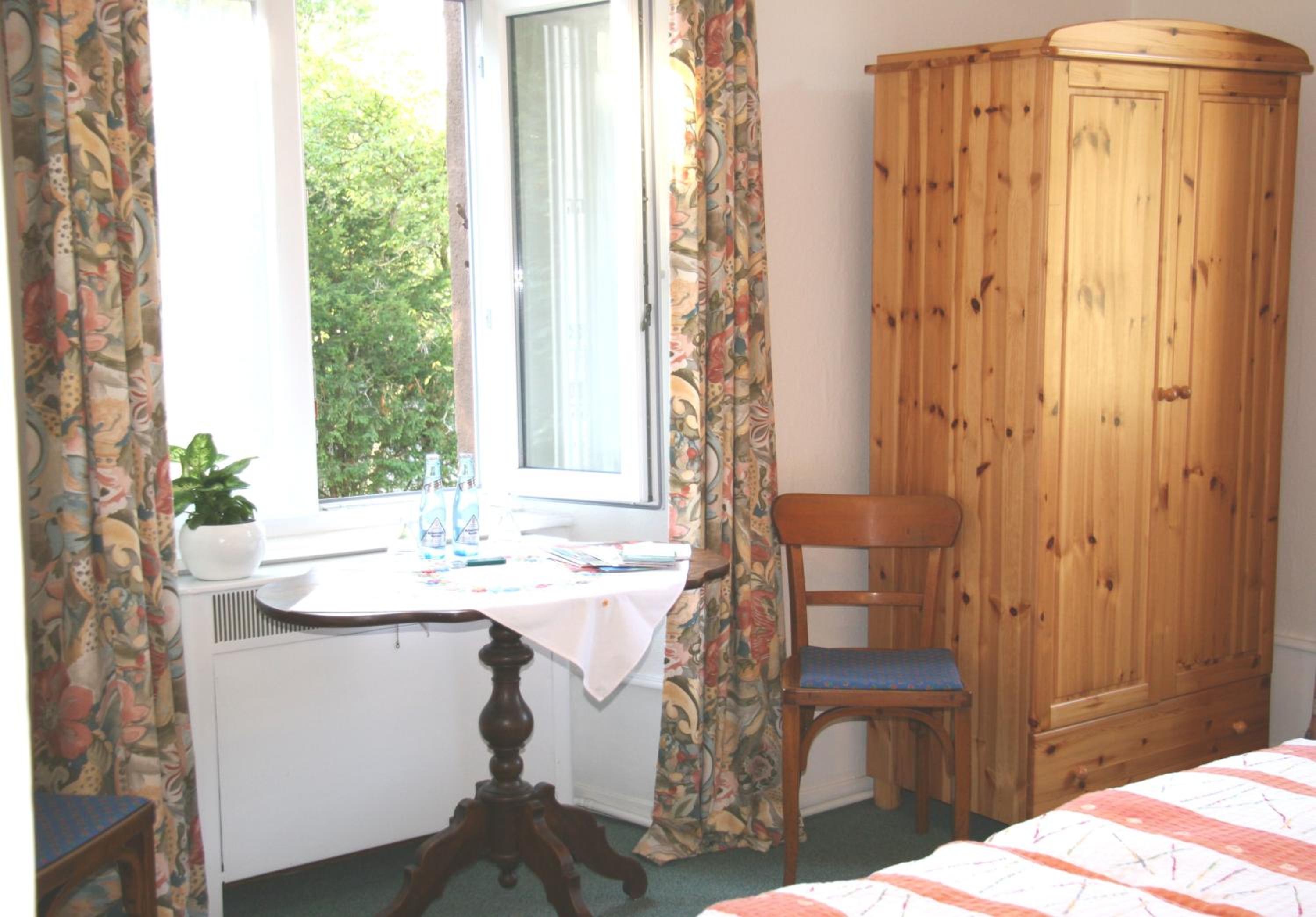 Standard Double Room photo 3