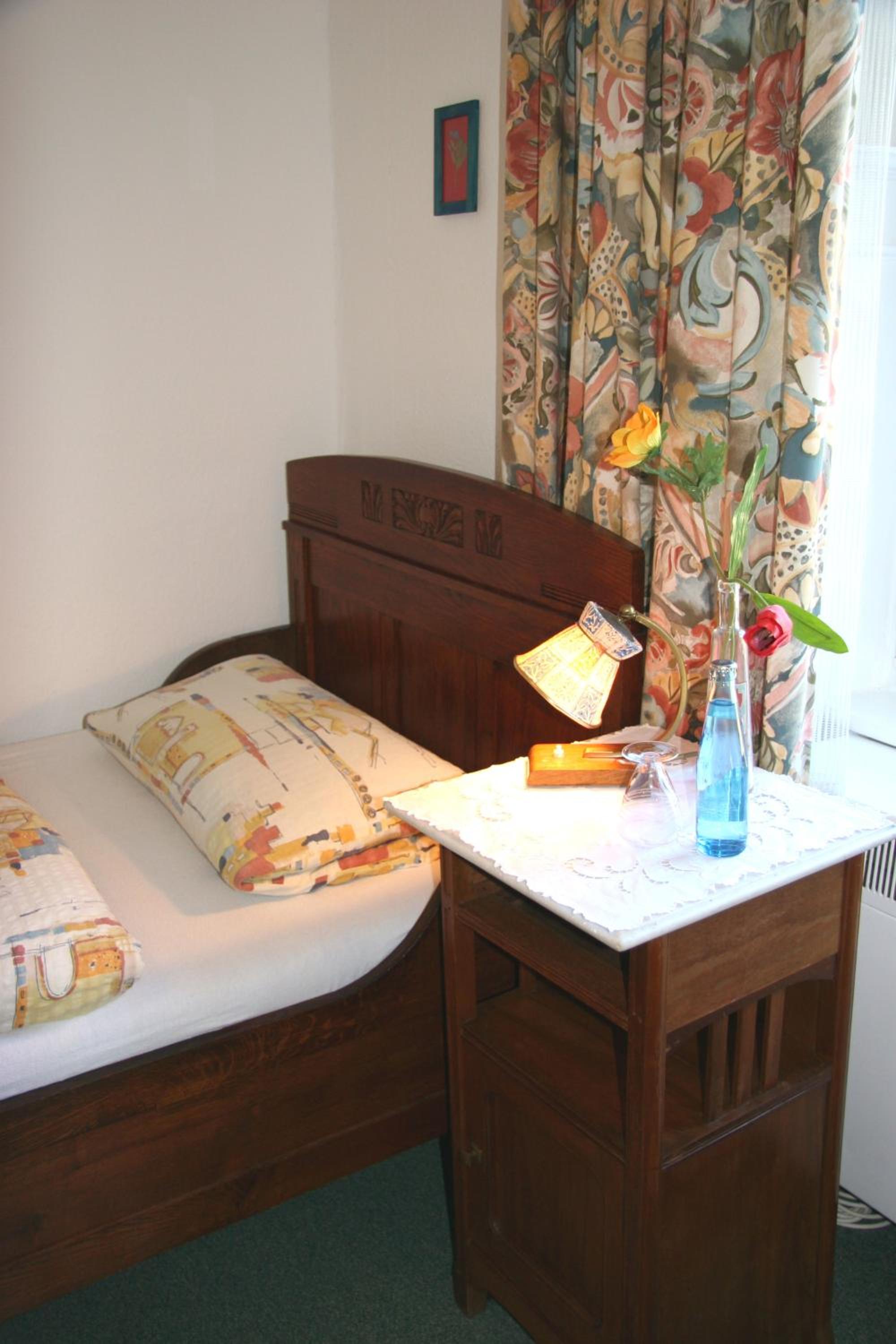Single Room with Shared Bathroom