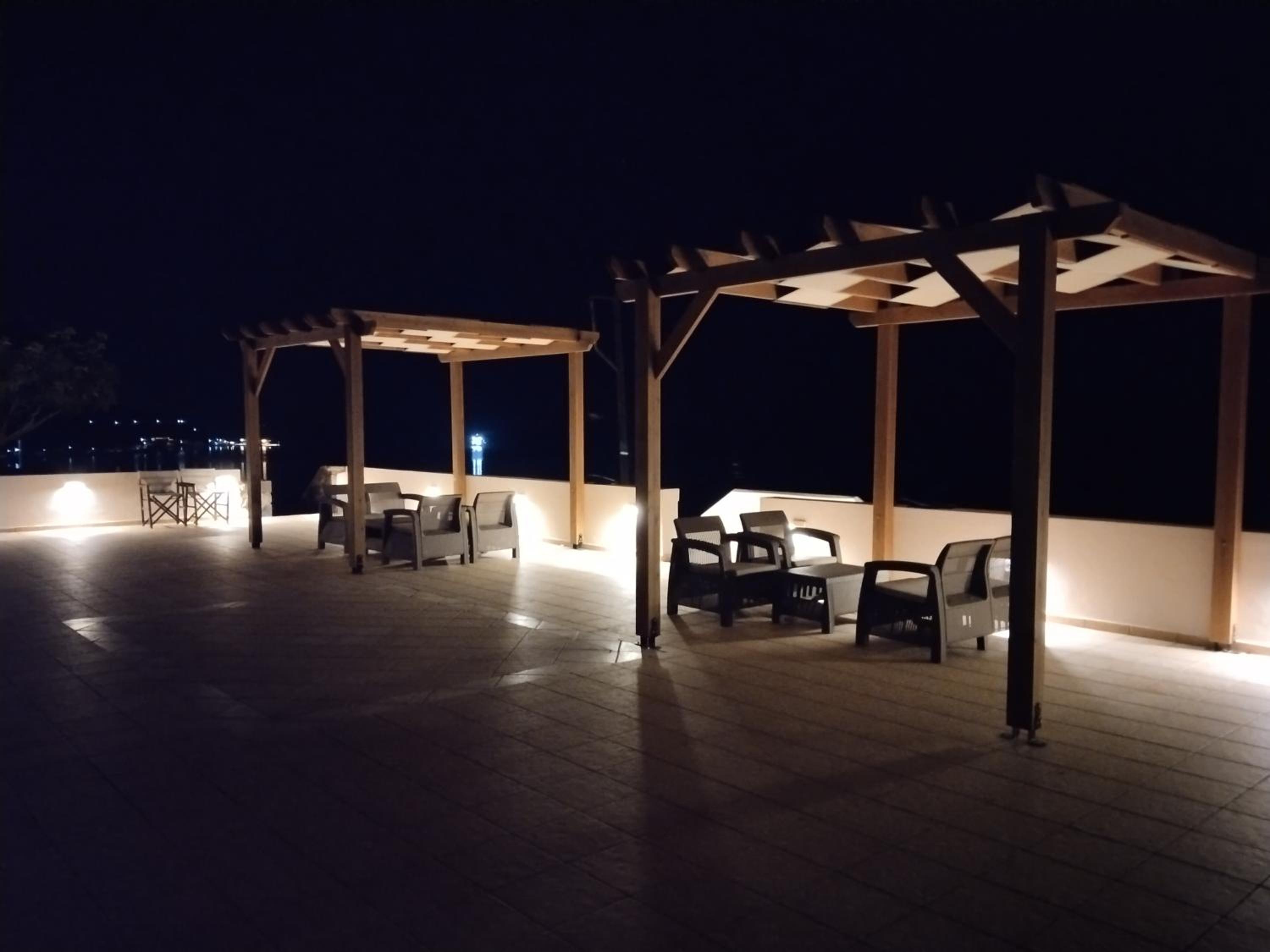 Apartment with Sea View - Photo 14