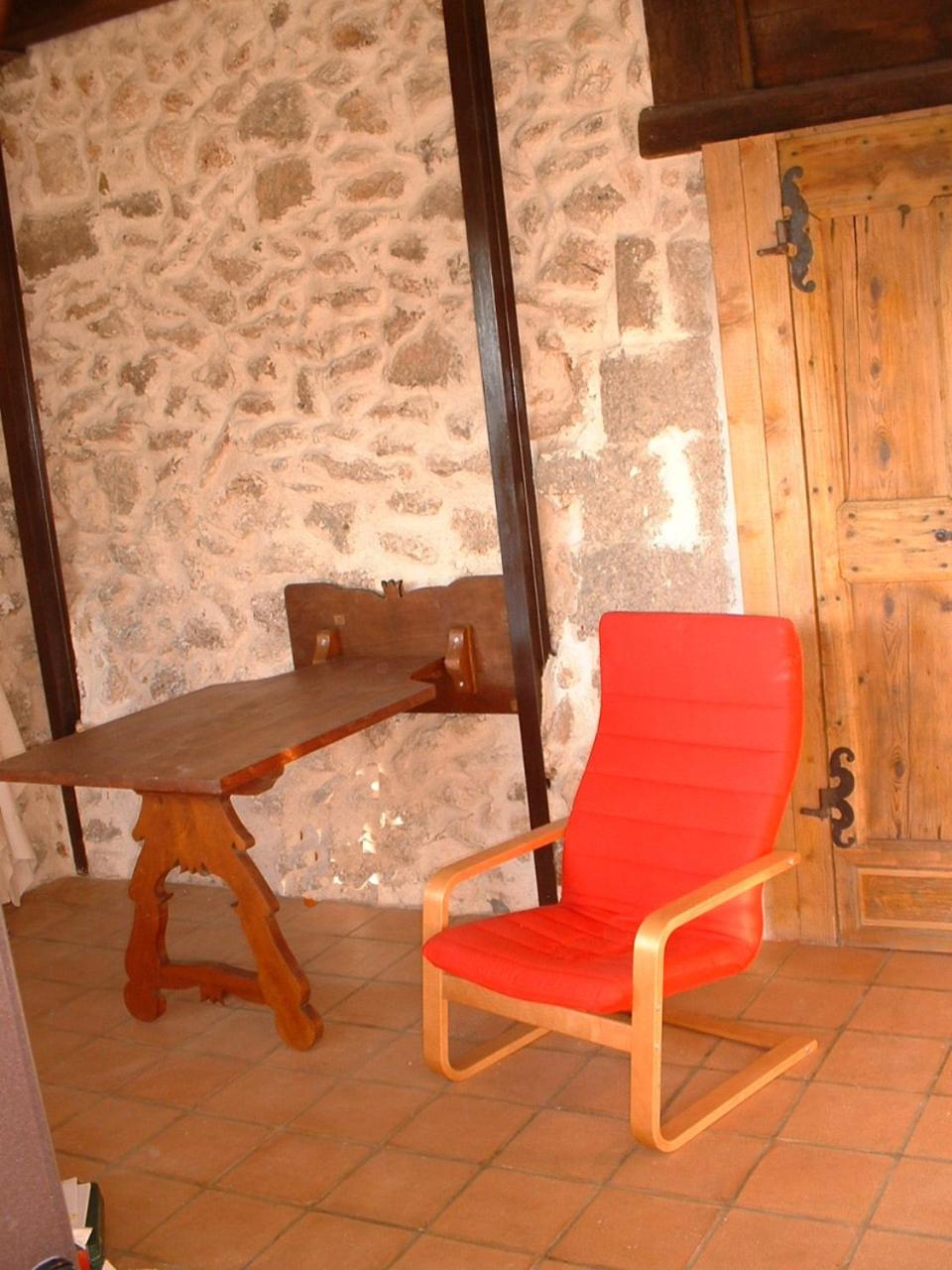 One-Bedroom House photo 1