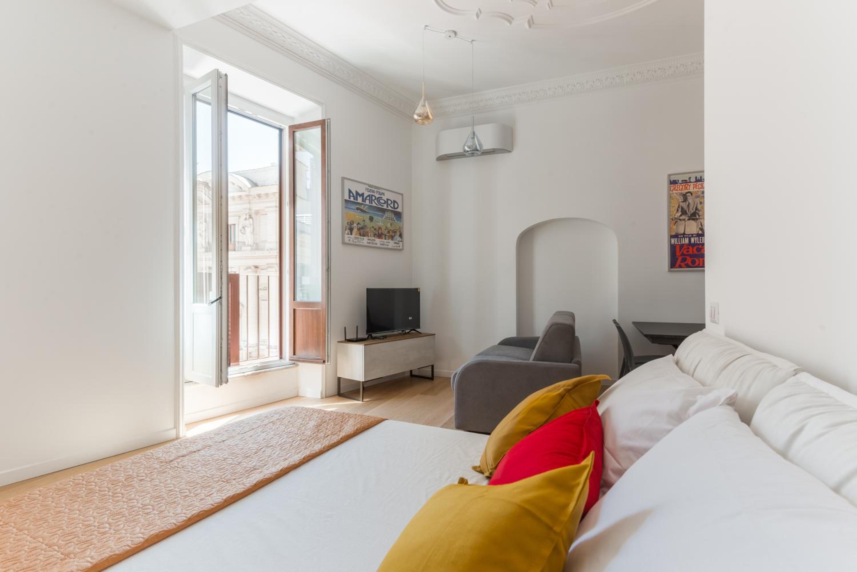 Studio Apartment