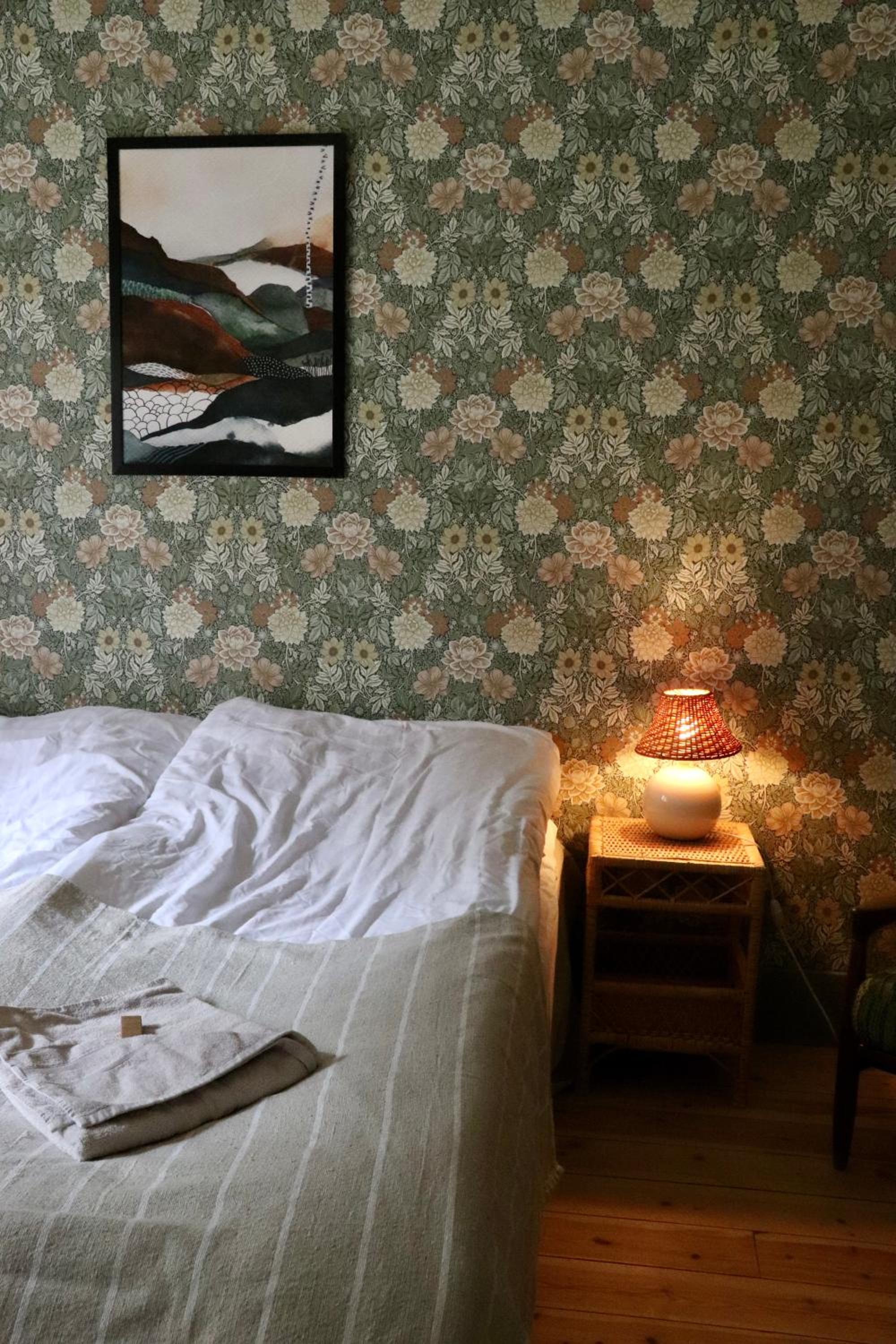 Deluxe Double Room with Shower photo 2