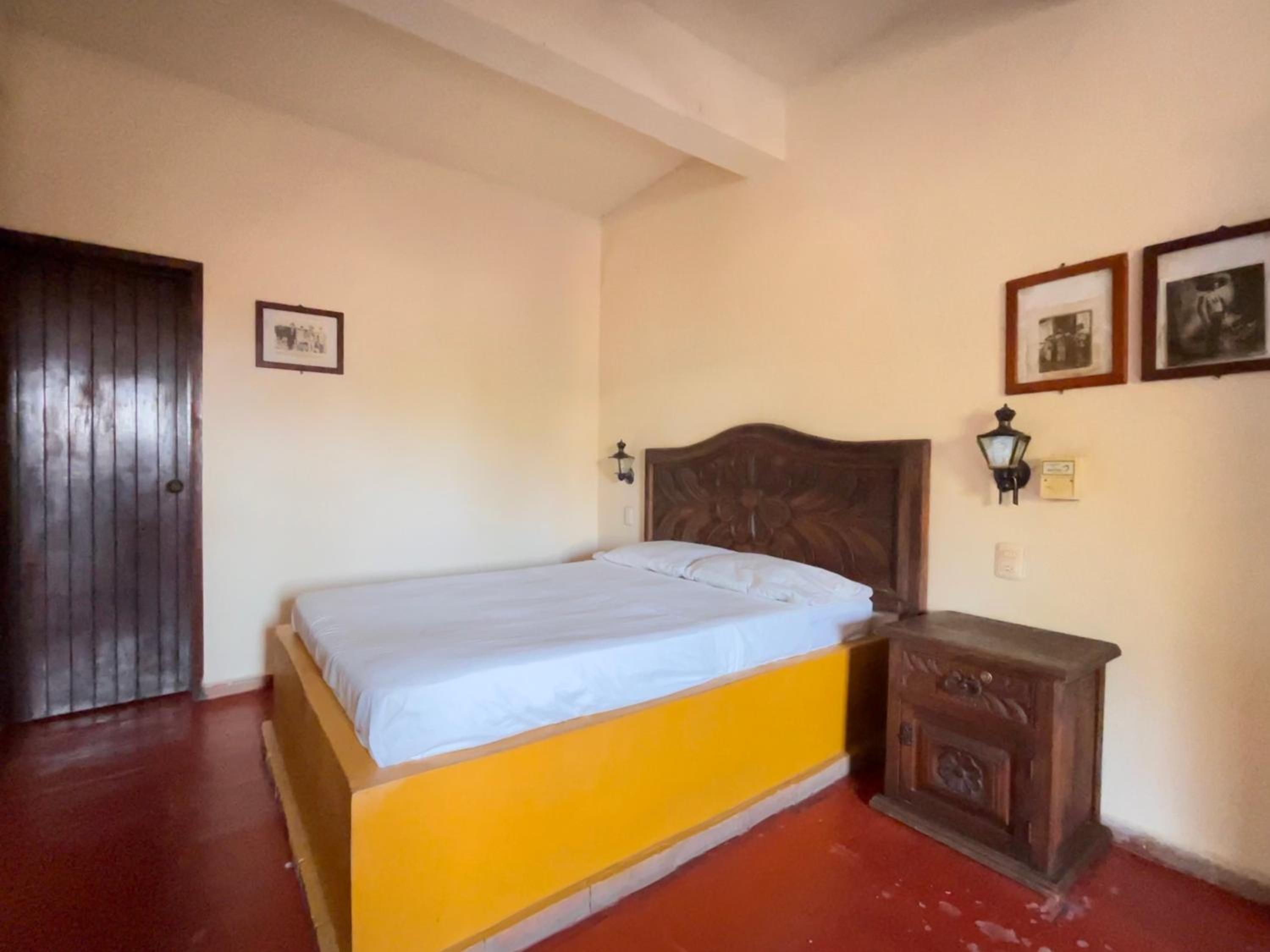 Basic Triple Room