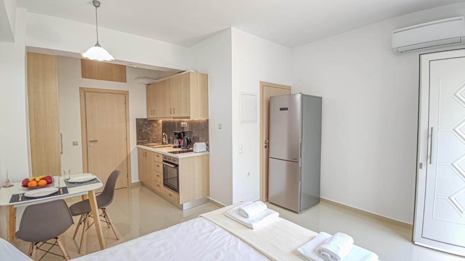 One-Bedroom Apartment photo 1