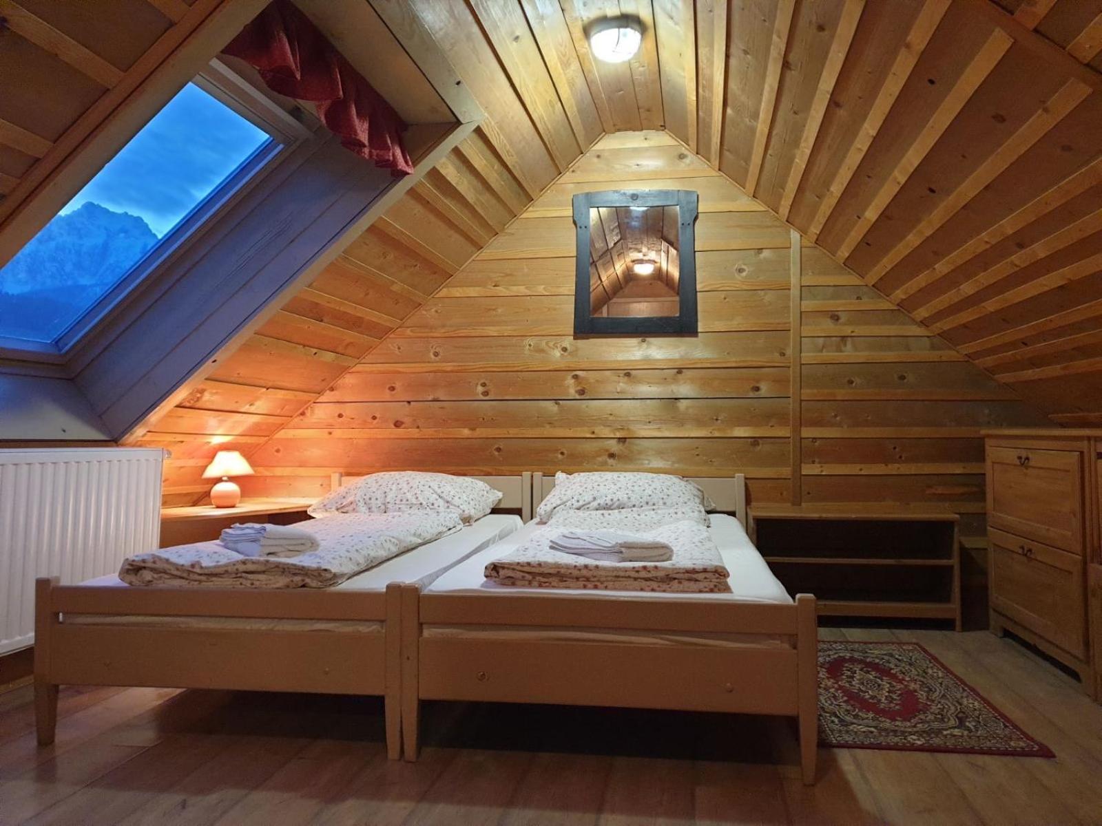 One-Bedroom Apartment (4 Adults) - Photo 10