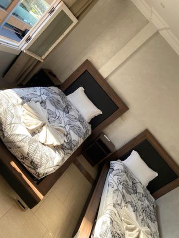 Twin Room - Photo 2