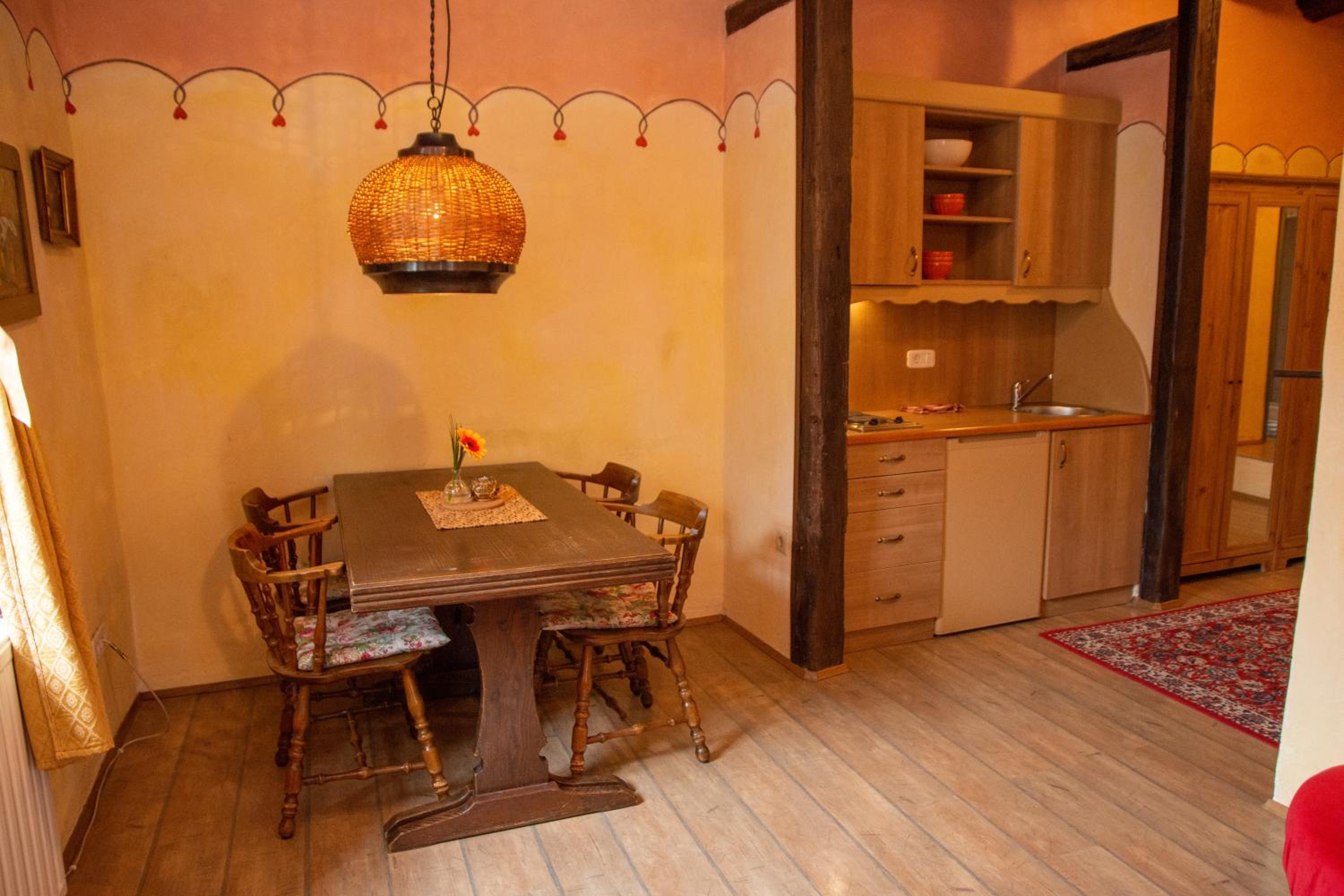 One-Bedroom Apartment (4 Adults) - Photo 7