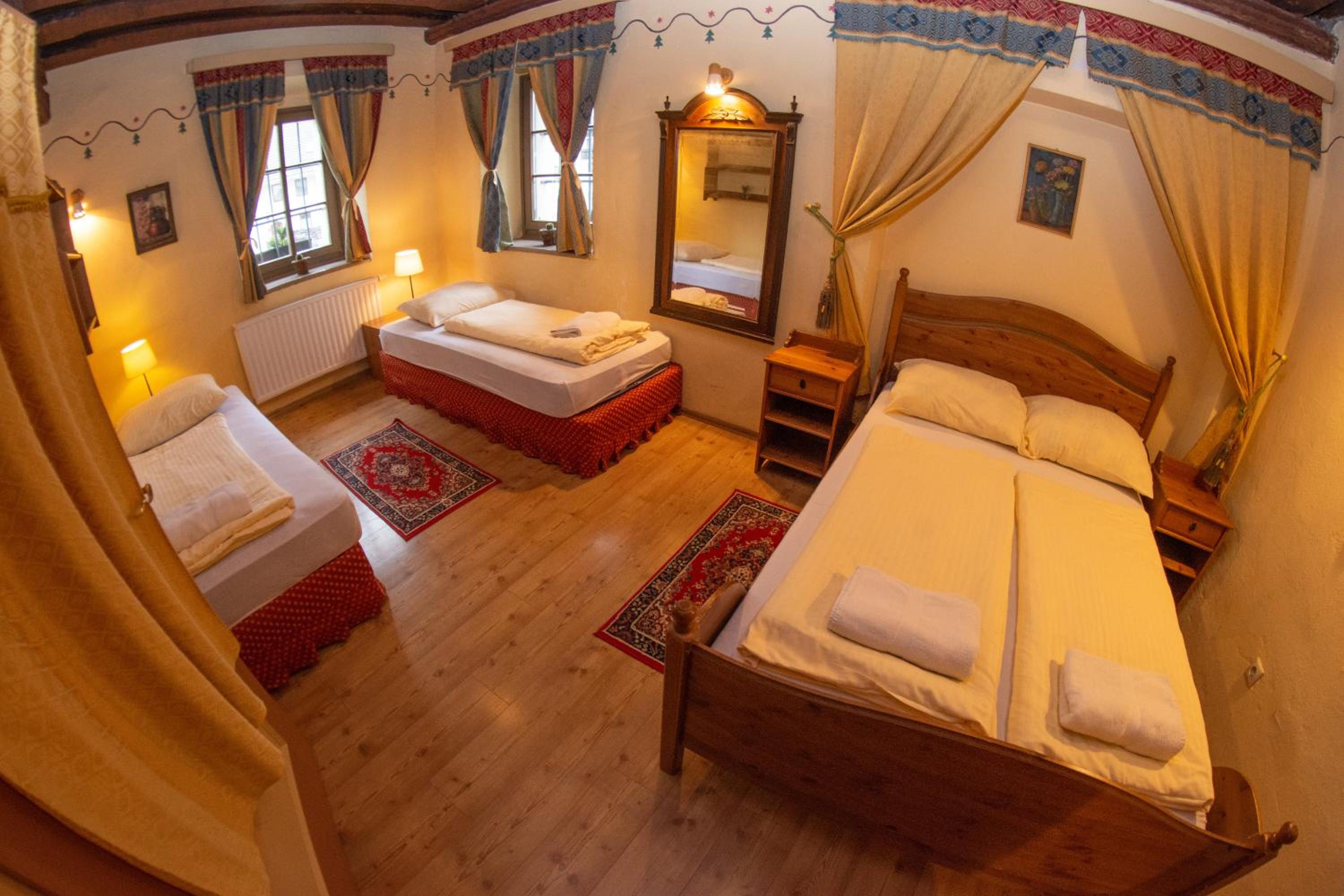 One-Bedroom Apartment (4 Adults) - Photo 1