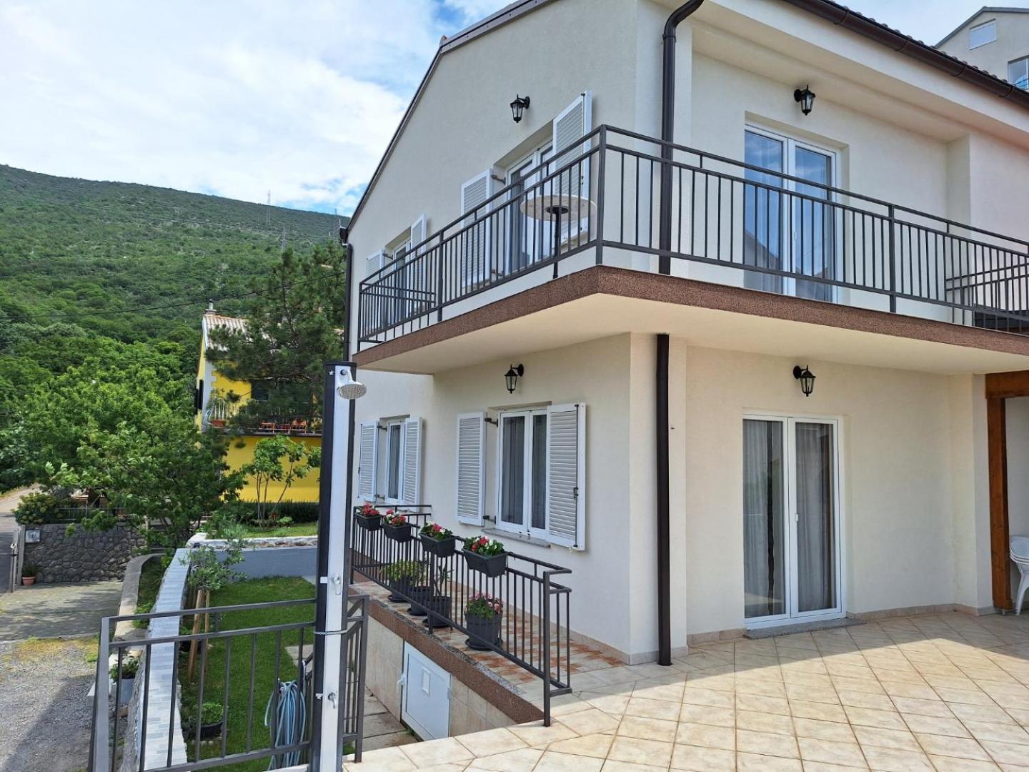 Apartment with Sea View photo 3