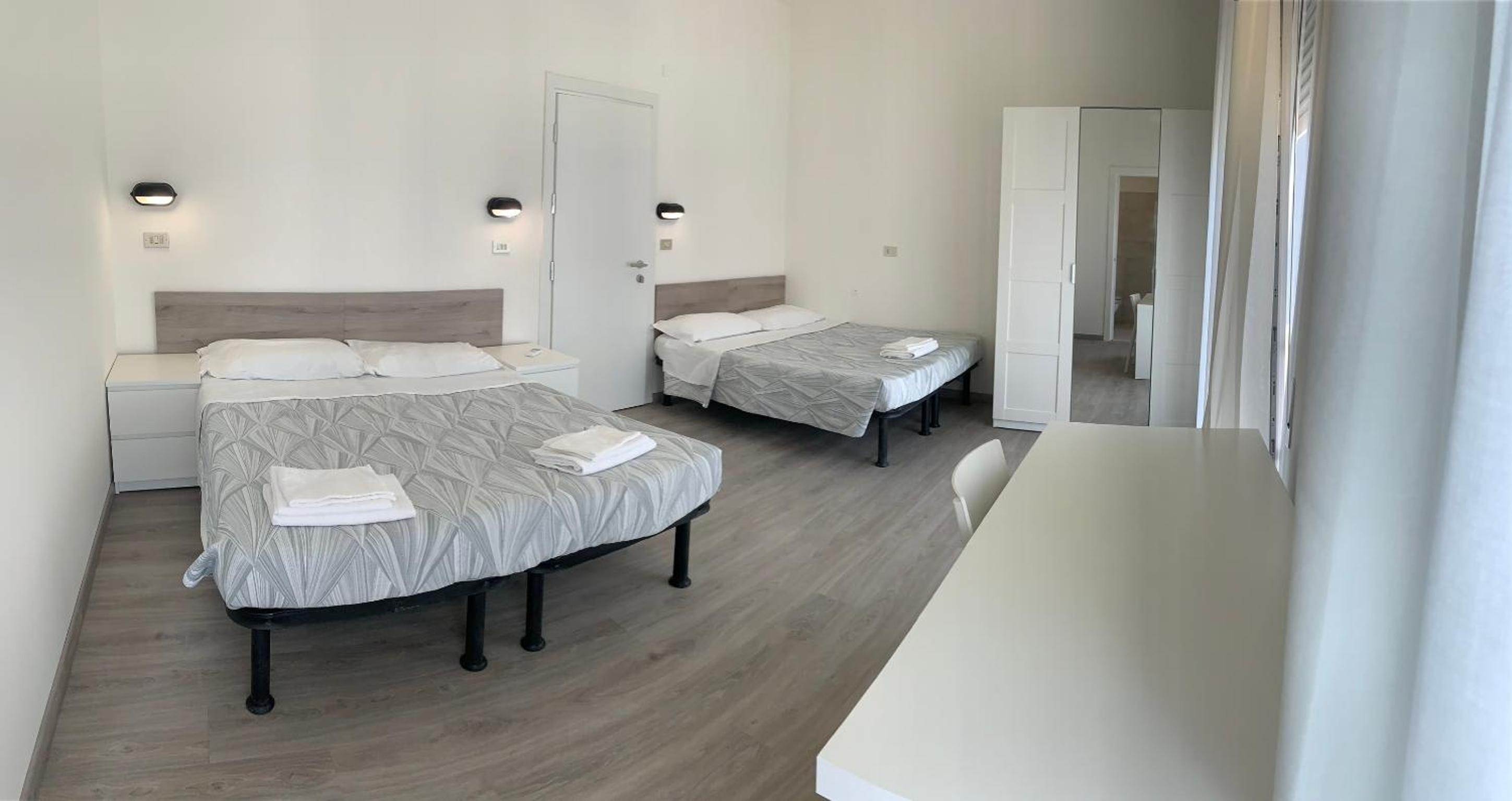 Superior Quadruple Room - Photo 2