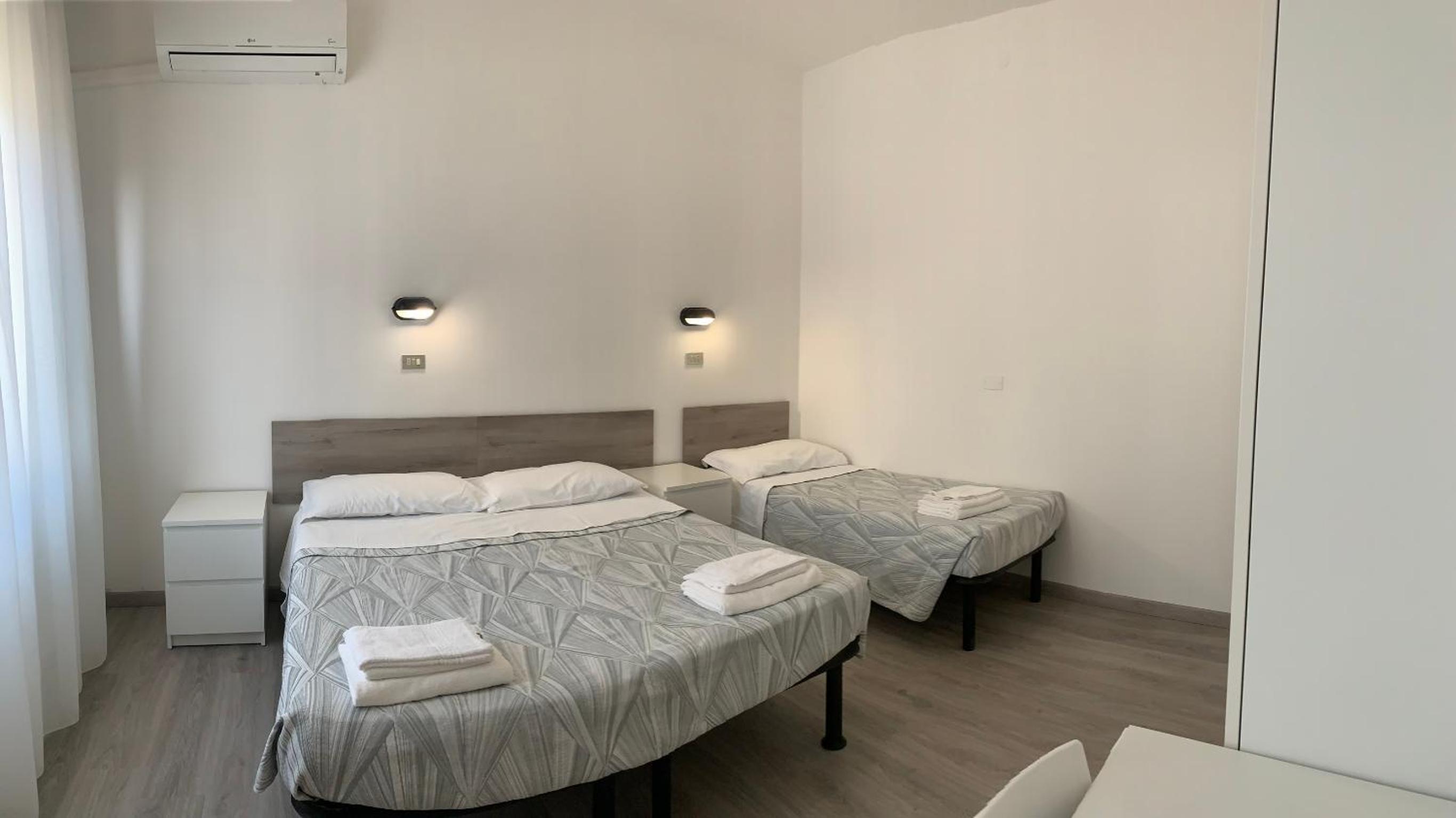 Superior Triple Room - Photo 16