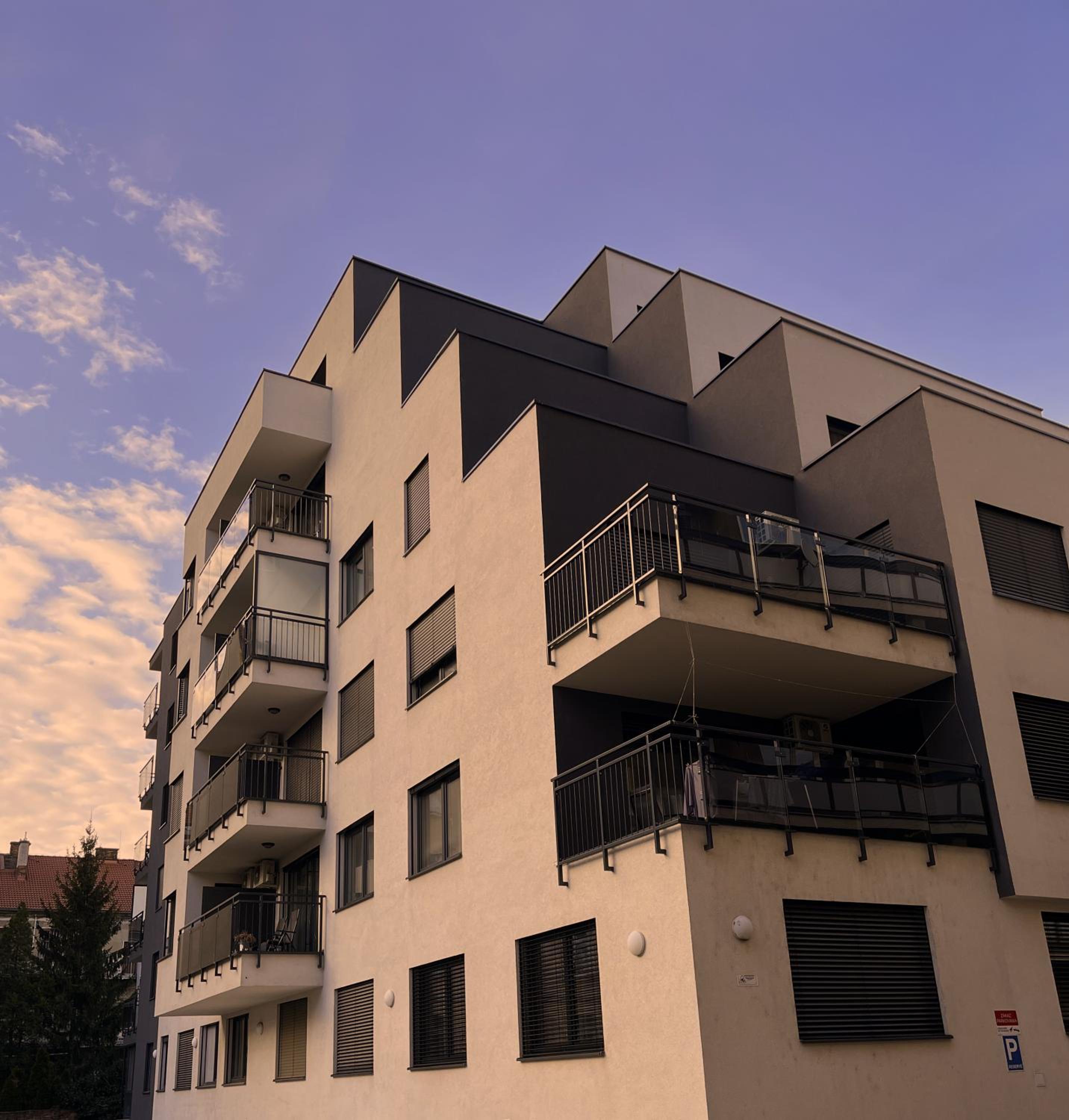 Apartment with Balcony photo 1