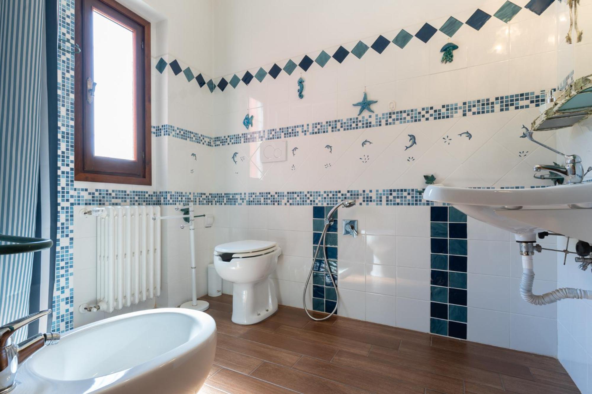 Double Room - Photo 8