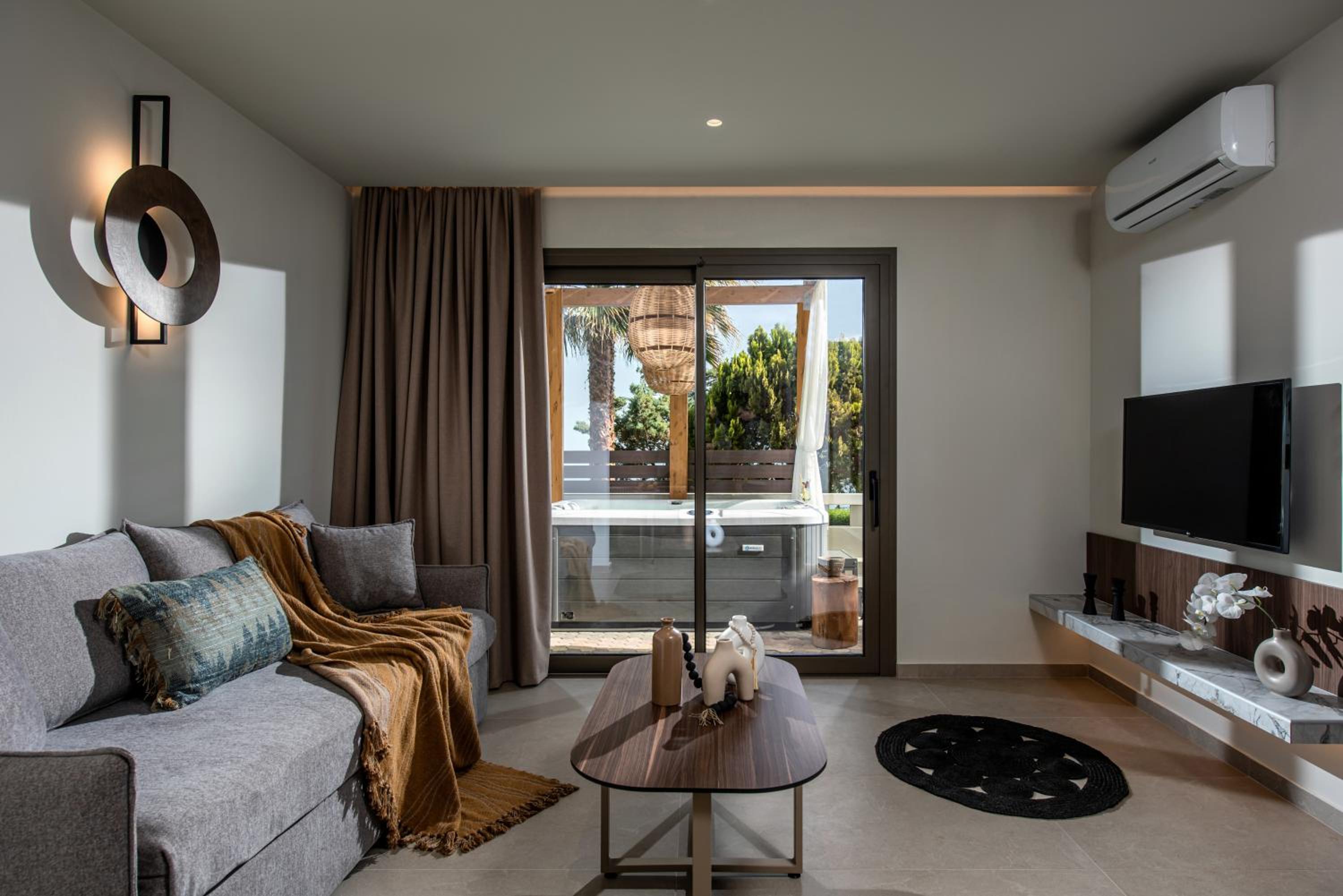 Suite with Sea View and Hot Tub