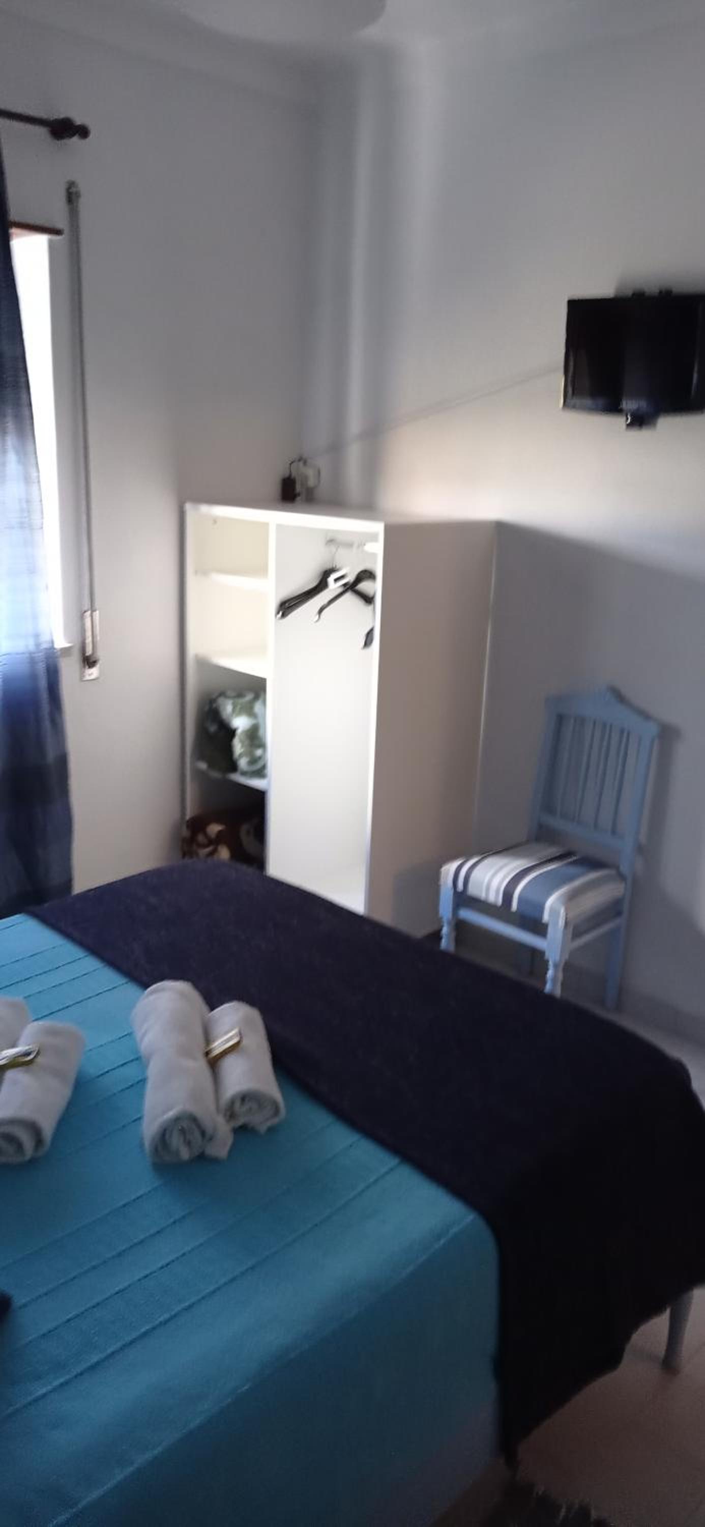 Single Room with Shared Bathroom photo 3