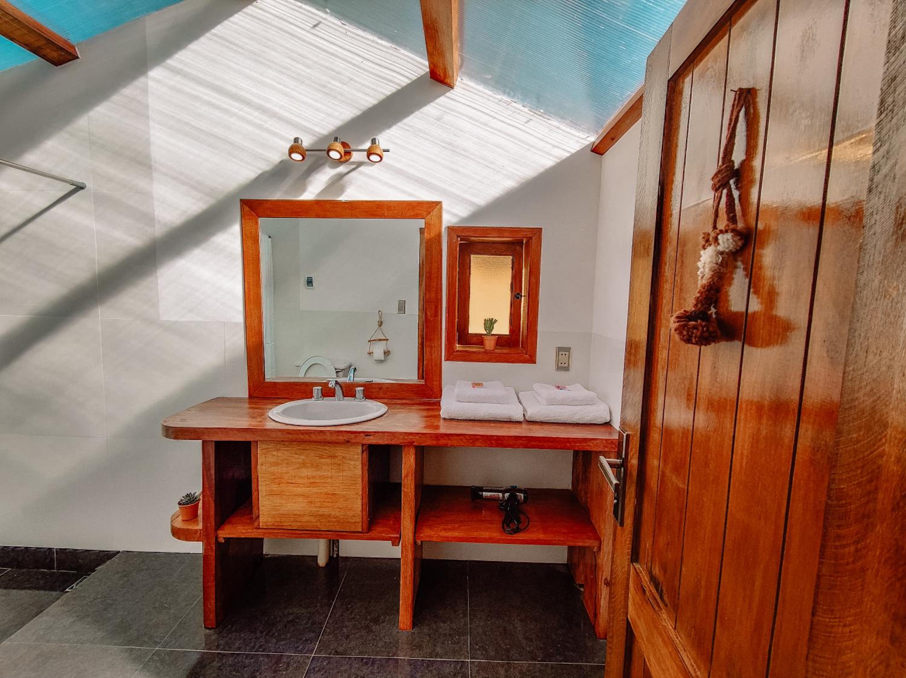 Triple Room with Lake View photo 2