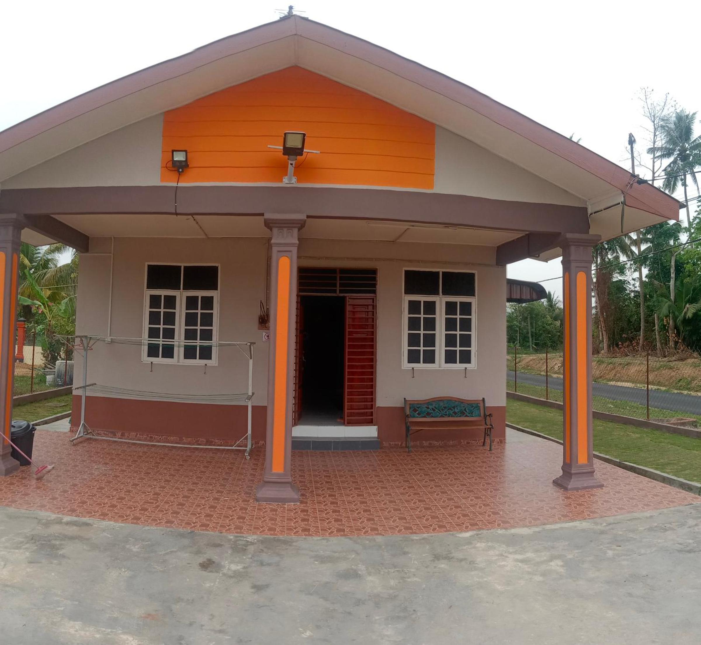 Three-Bedroom House photo 1