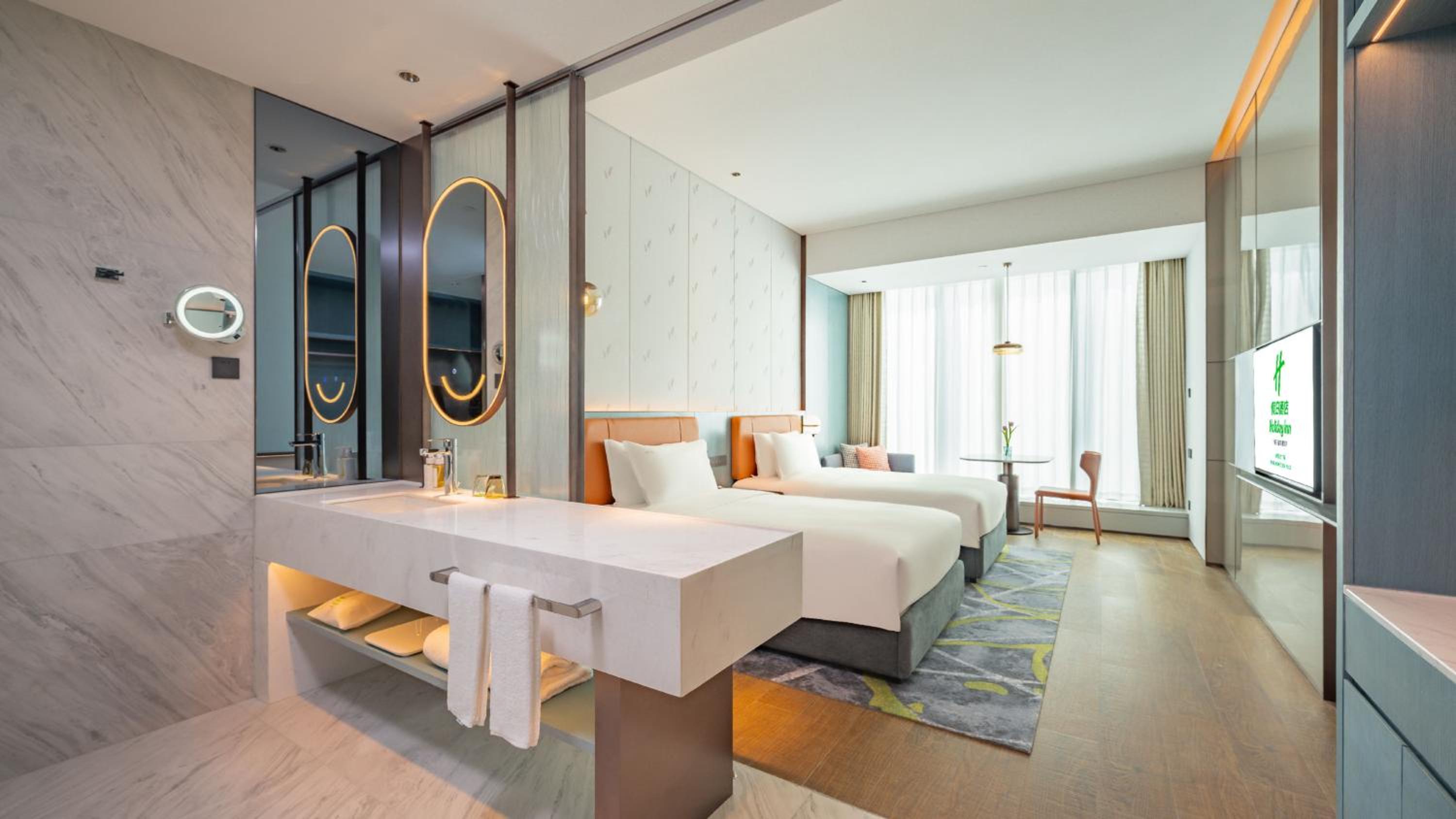 Standard Twin Room with Two Twin Beds photo 3