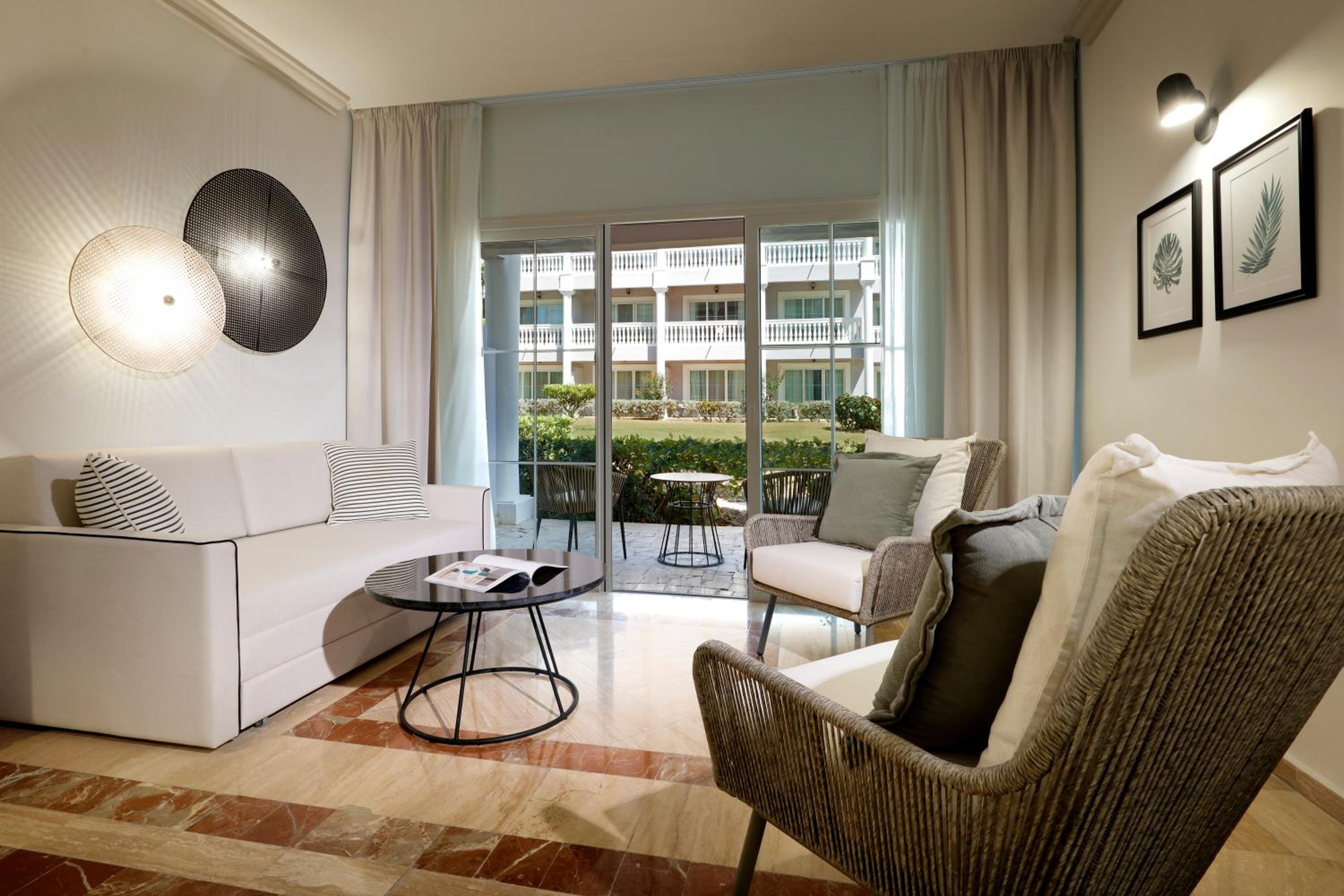 Junior Suite, Garden View