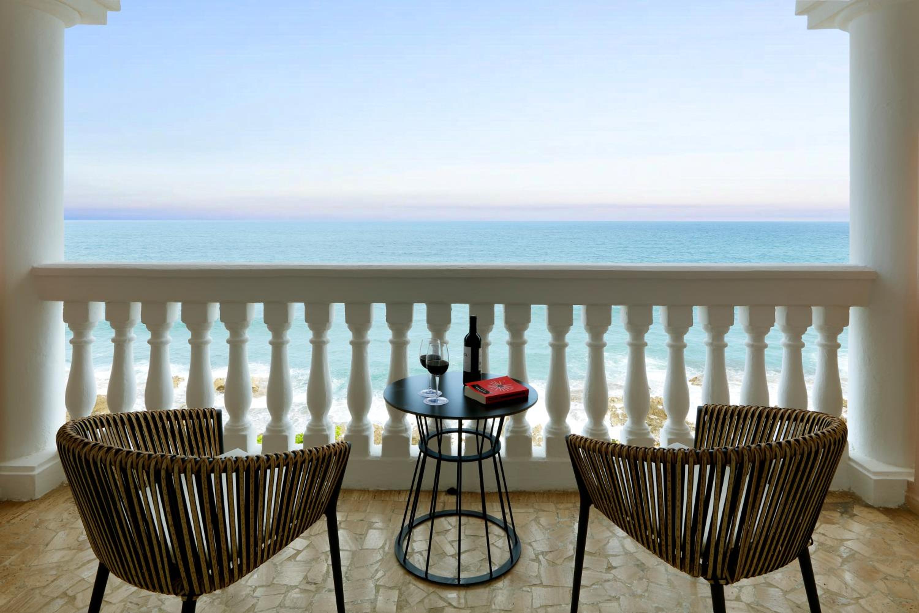 Junior Suite Oceanfront View