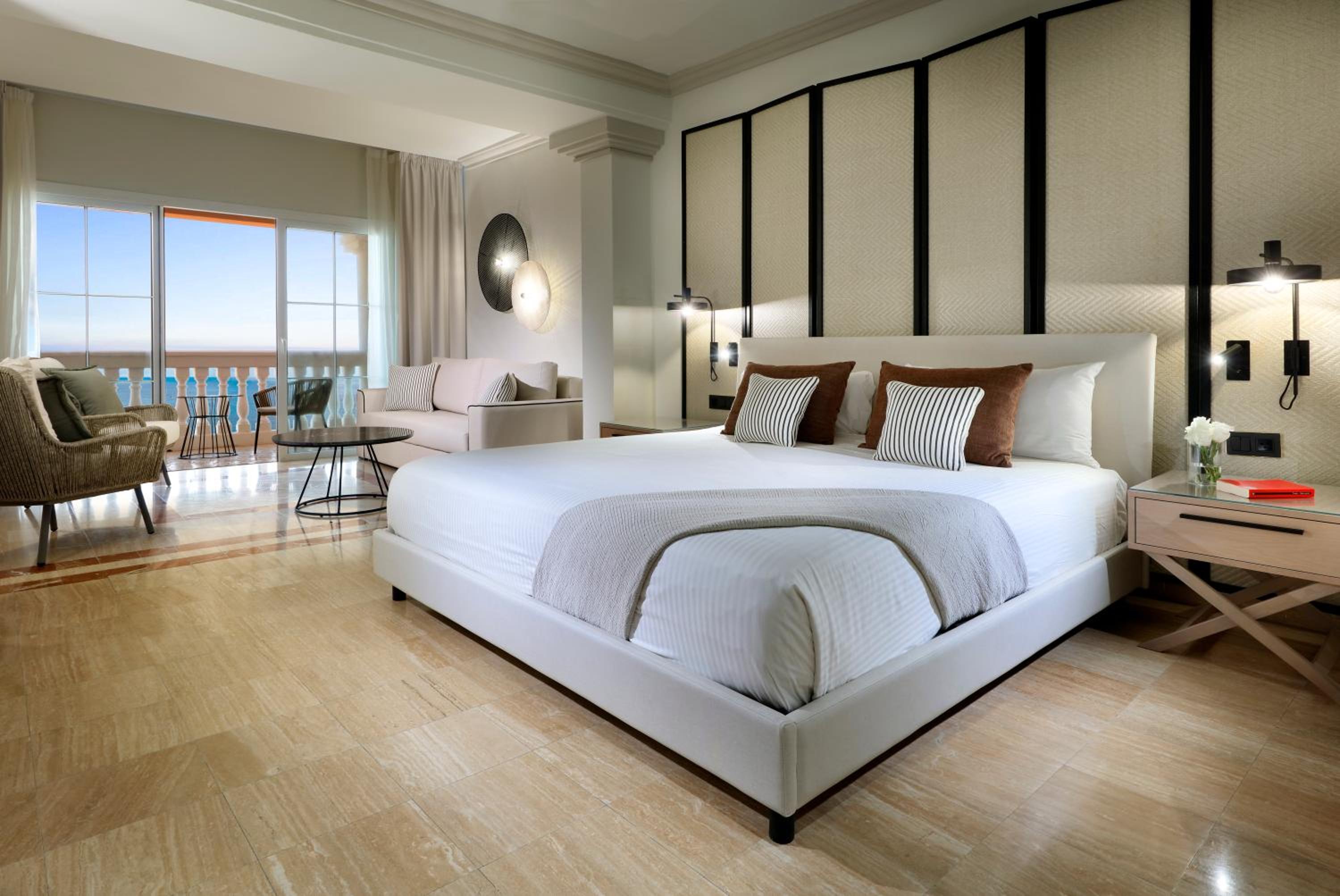 Junior Suite Oceanfront View