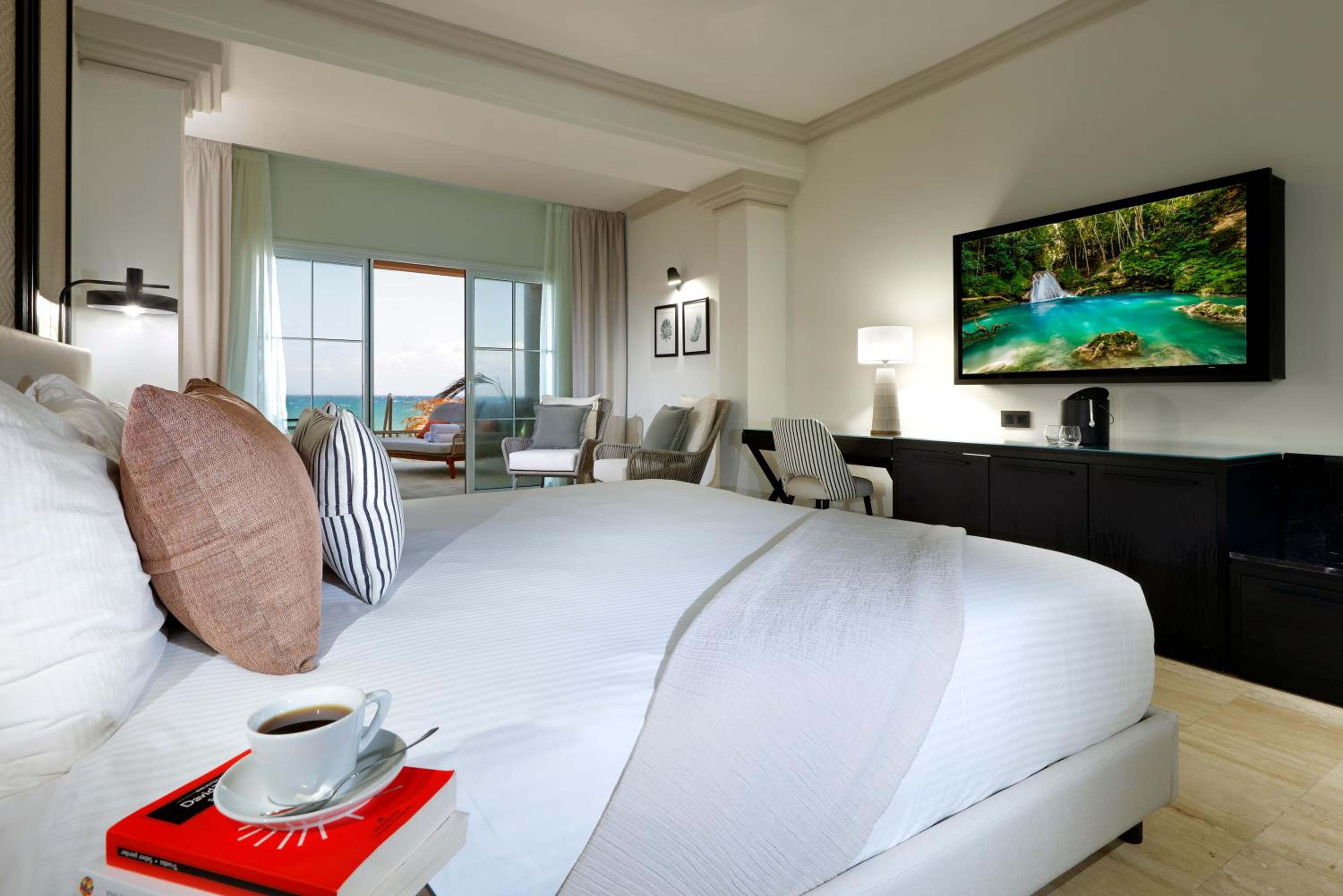 Superior Junior Suite Private Pool Ocean View