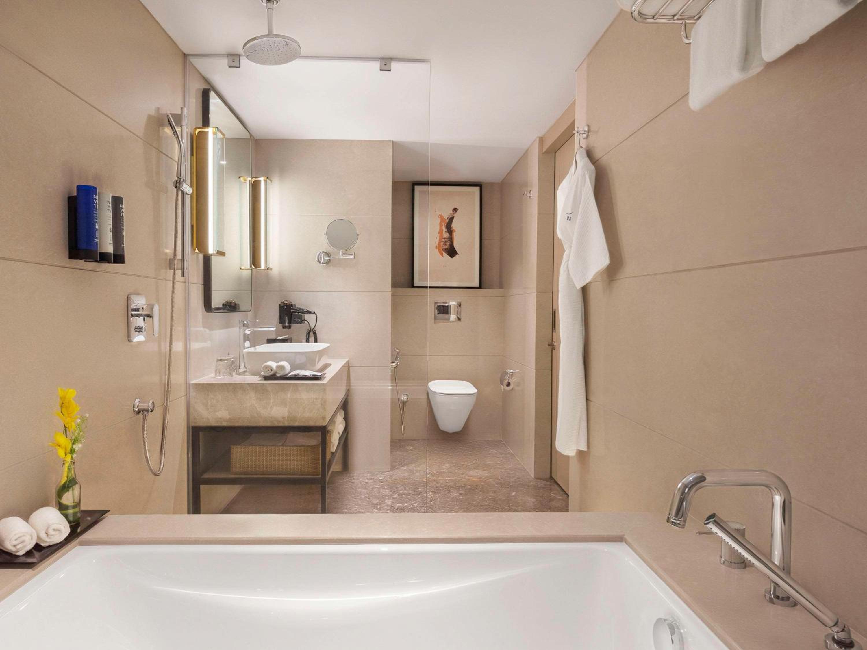 Executive Twin Bed with Cocktail Hours , Short Eats and 20% Discount on Spa, Laundry, and Food & Soft Beverages thumbnail 5