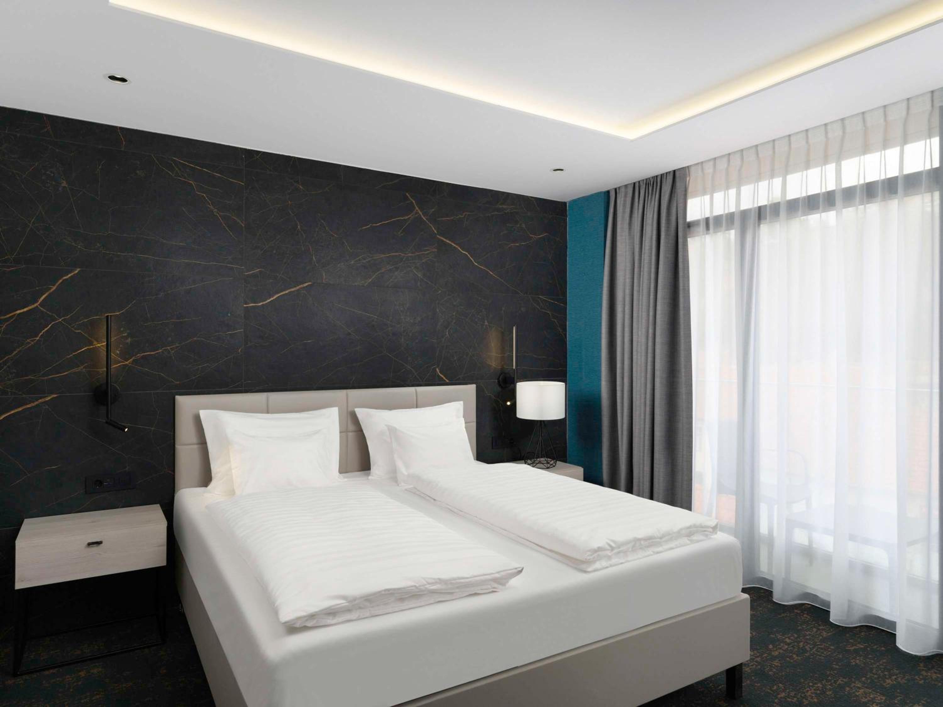 Standard Double Room - Photo 7