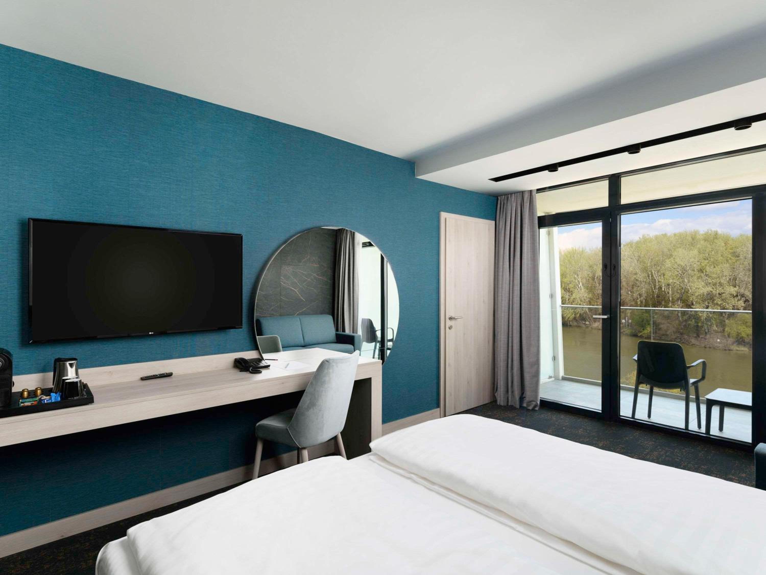 Superior Double Room with Sofa - Photo 2