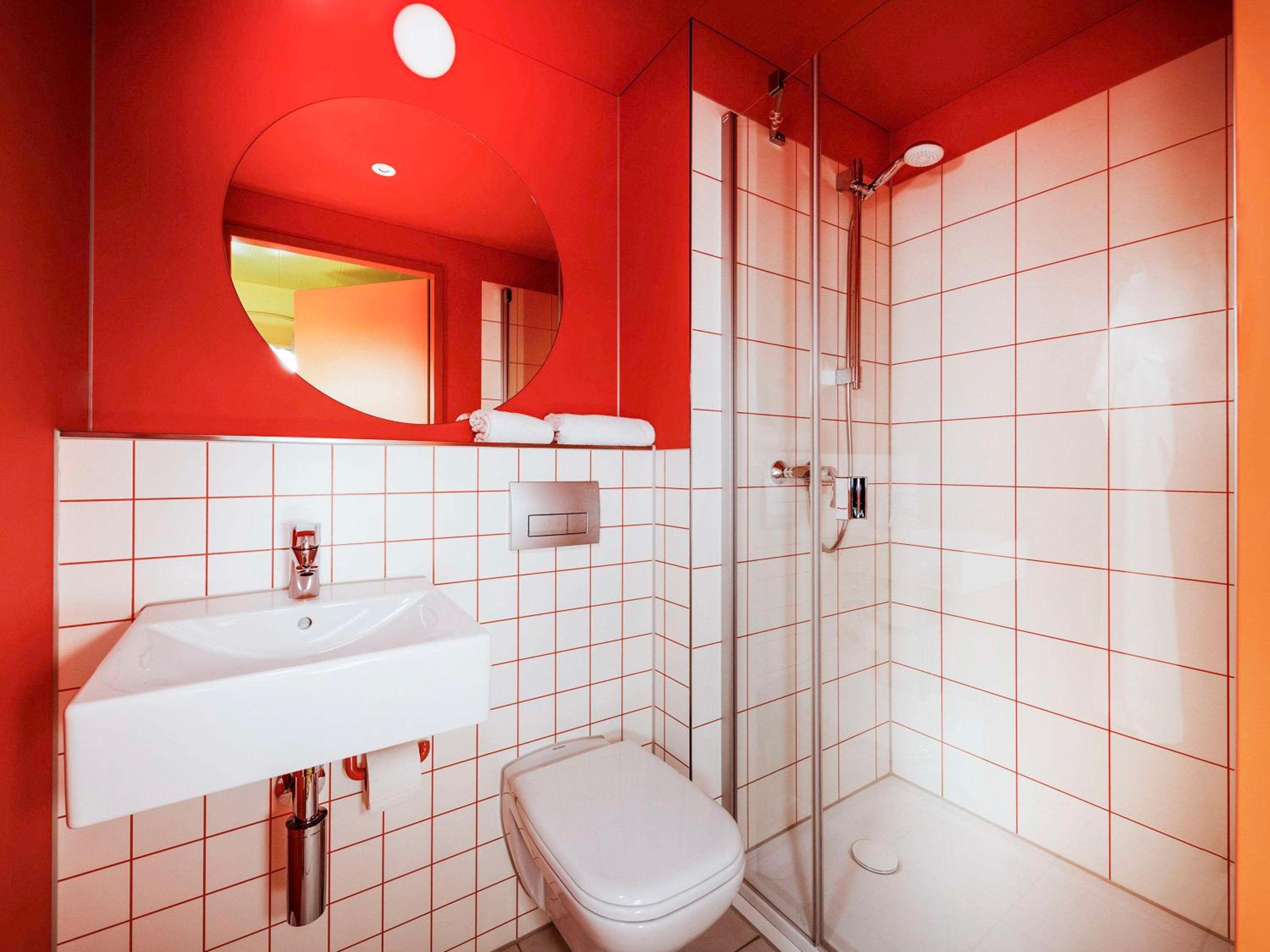Standard Double Room - Photo 10