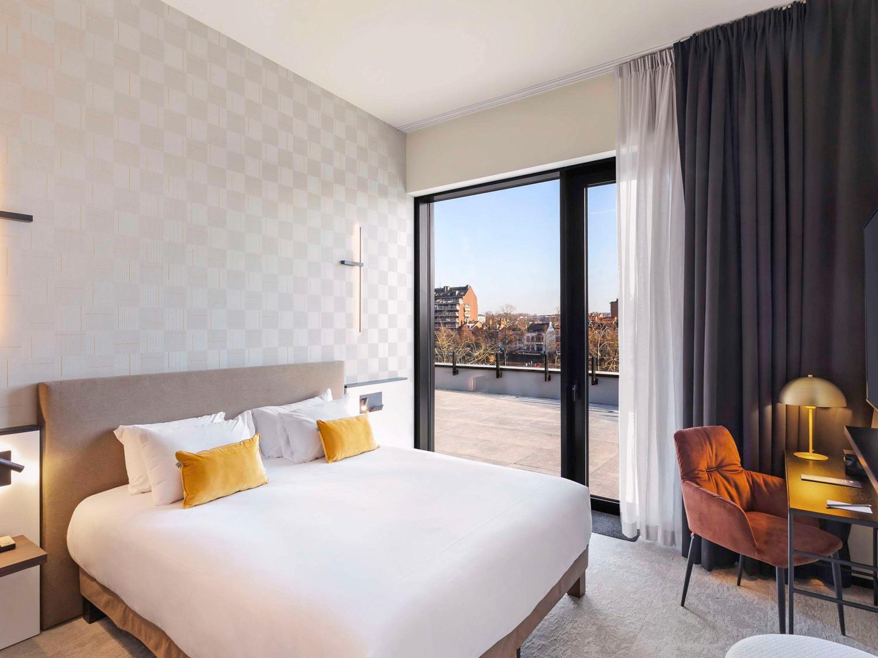 Privilege King Room with River View - Terrace Access - Photo 1