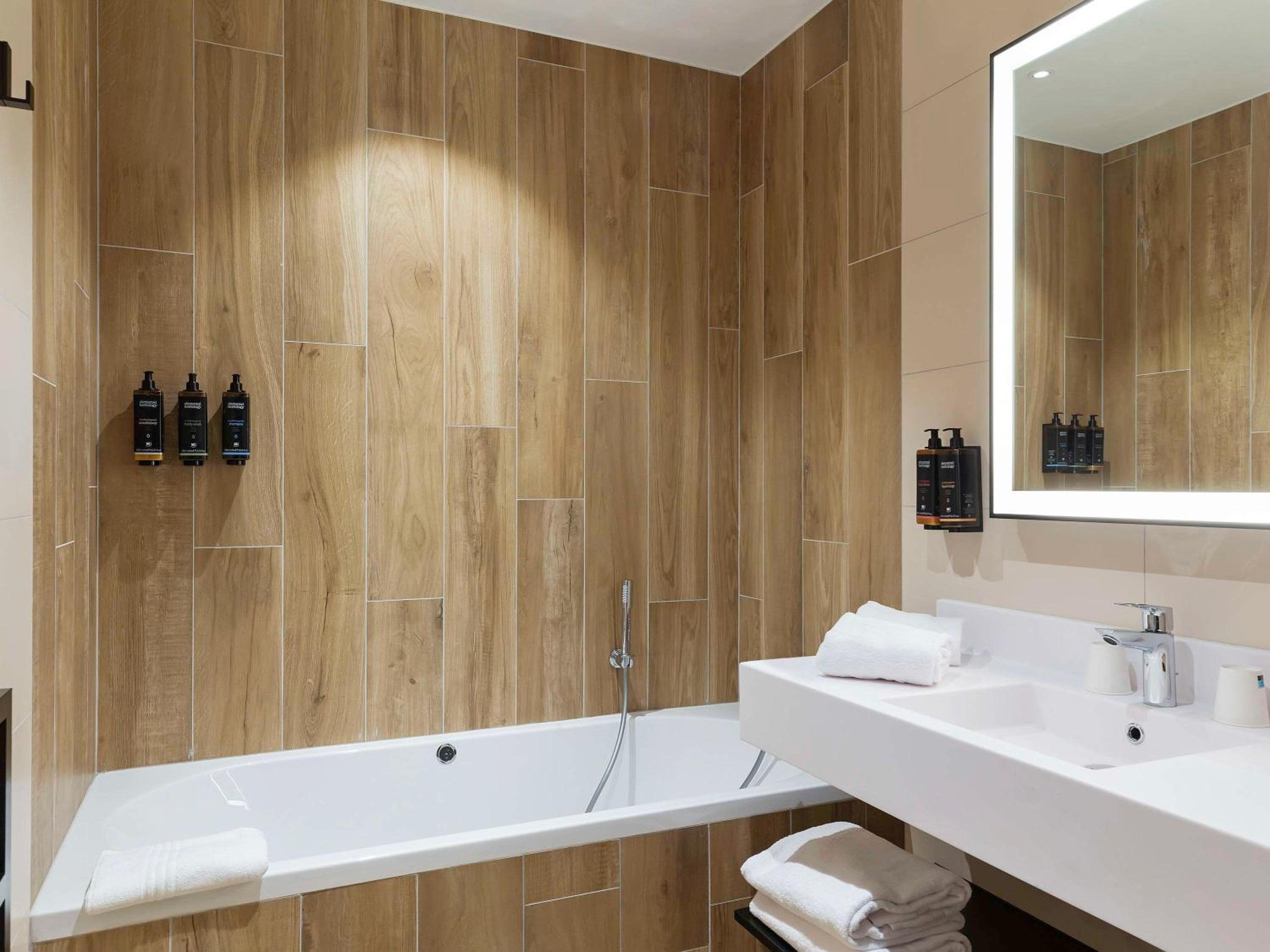 Privilege King Room with Balneo Bathtub and Citadel View - Photo 6