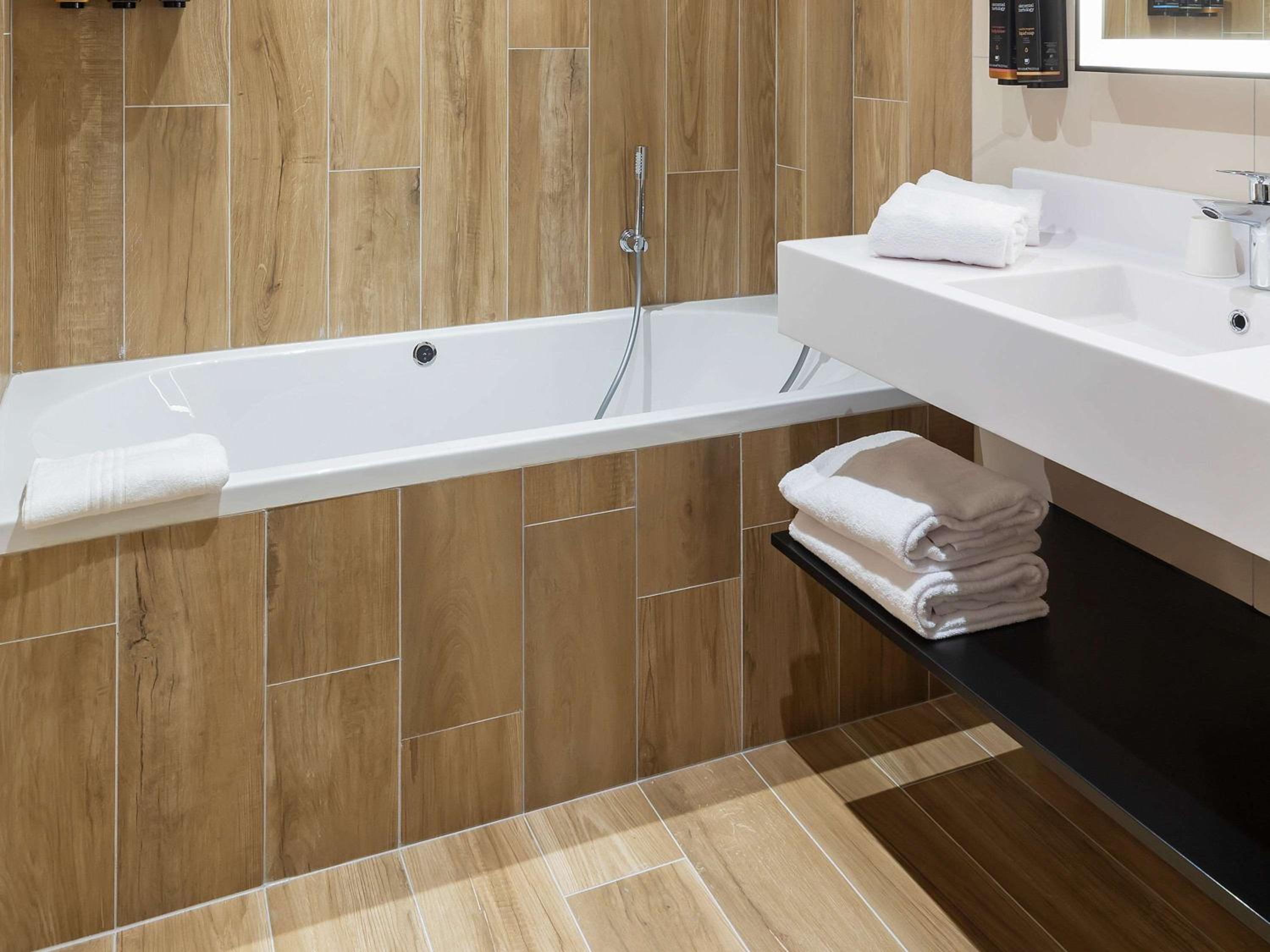 Privilege King Room with Balneo Bathtub and Citadel View - Photo 2