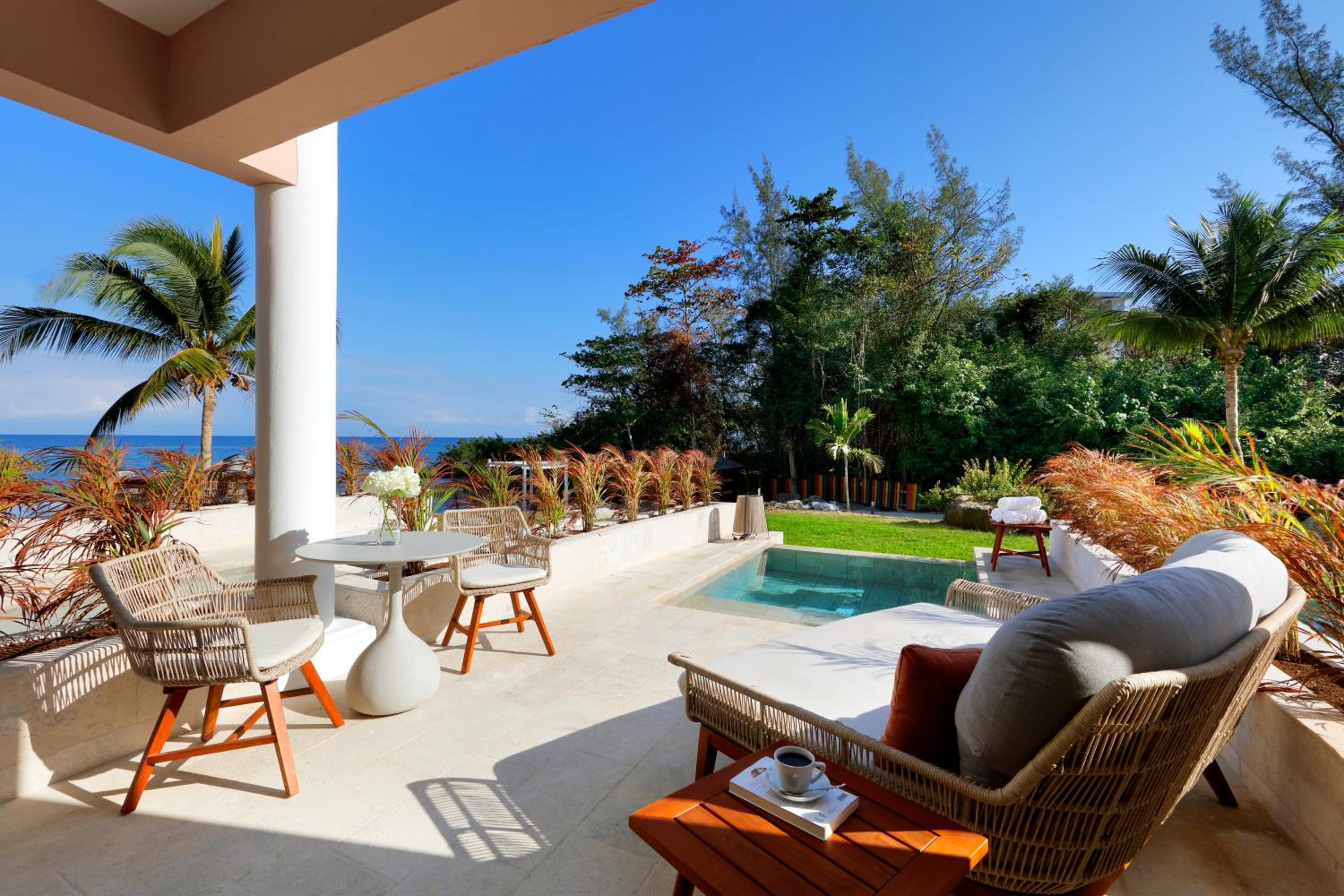 Superior Junior Suite Private Pool Beachside