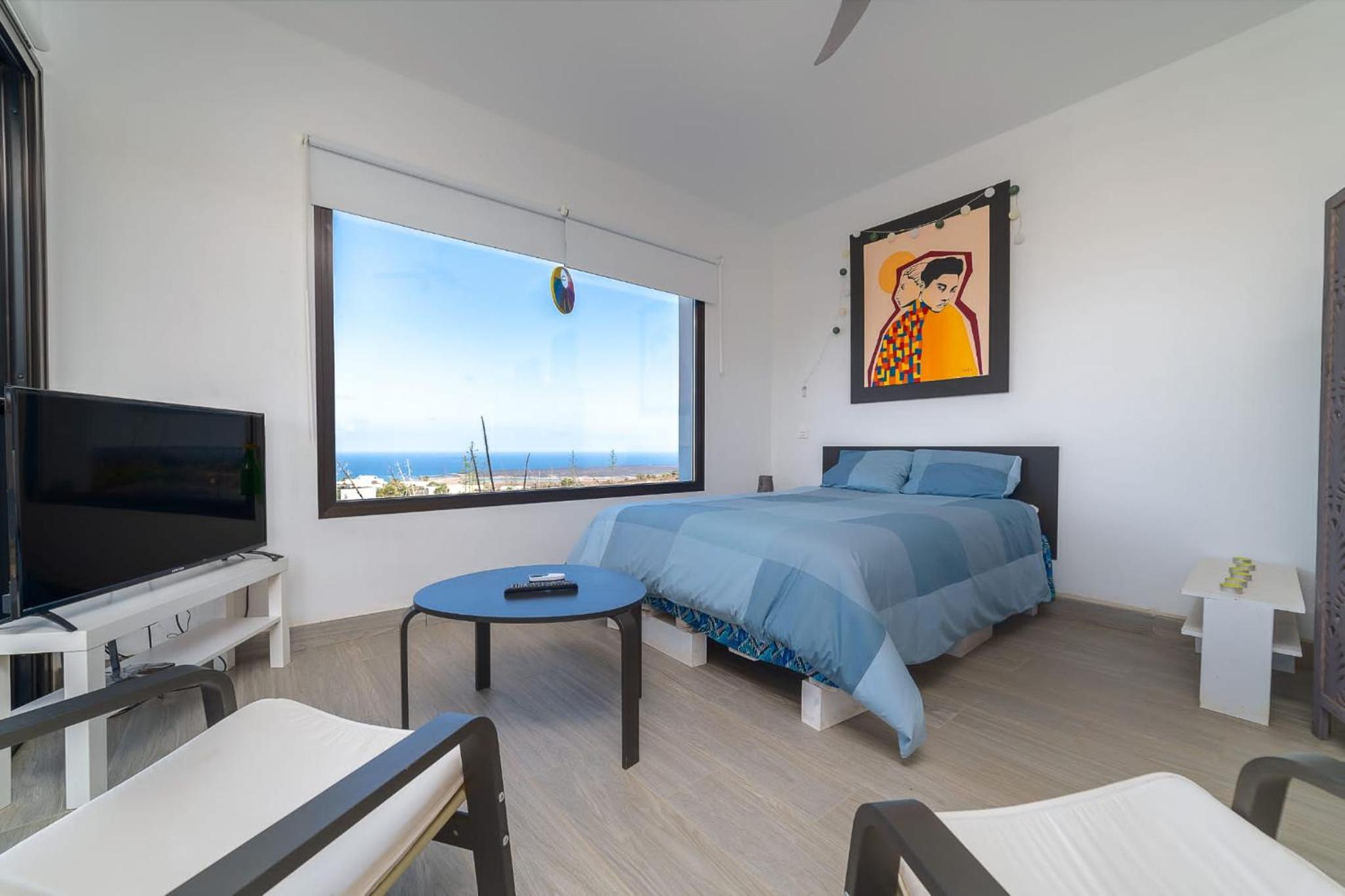 Three-Bedroom Villa photo 2