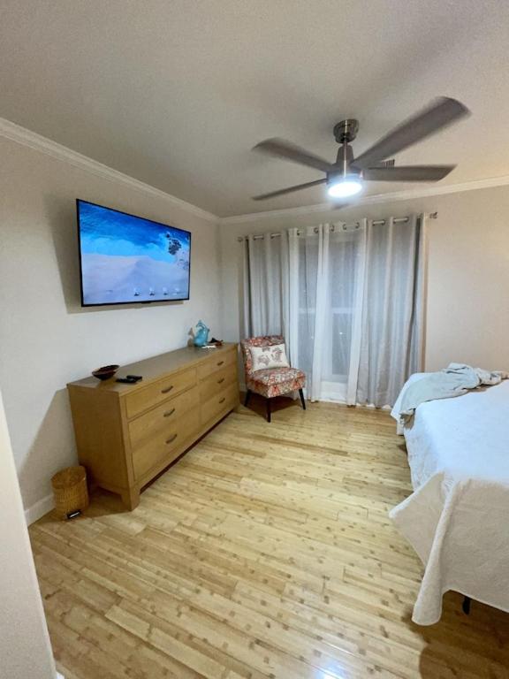Two-Bedroom House photo 3
