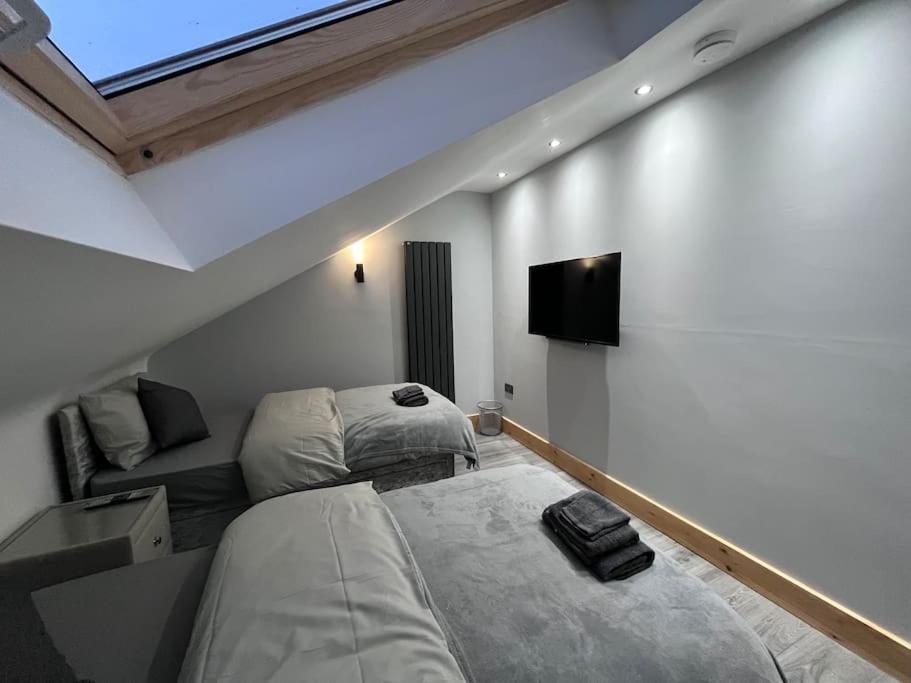 Two-Bedroom Apartment photo 2