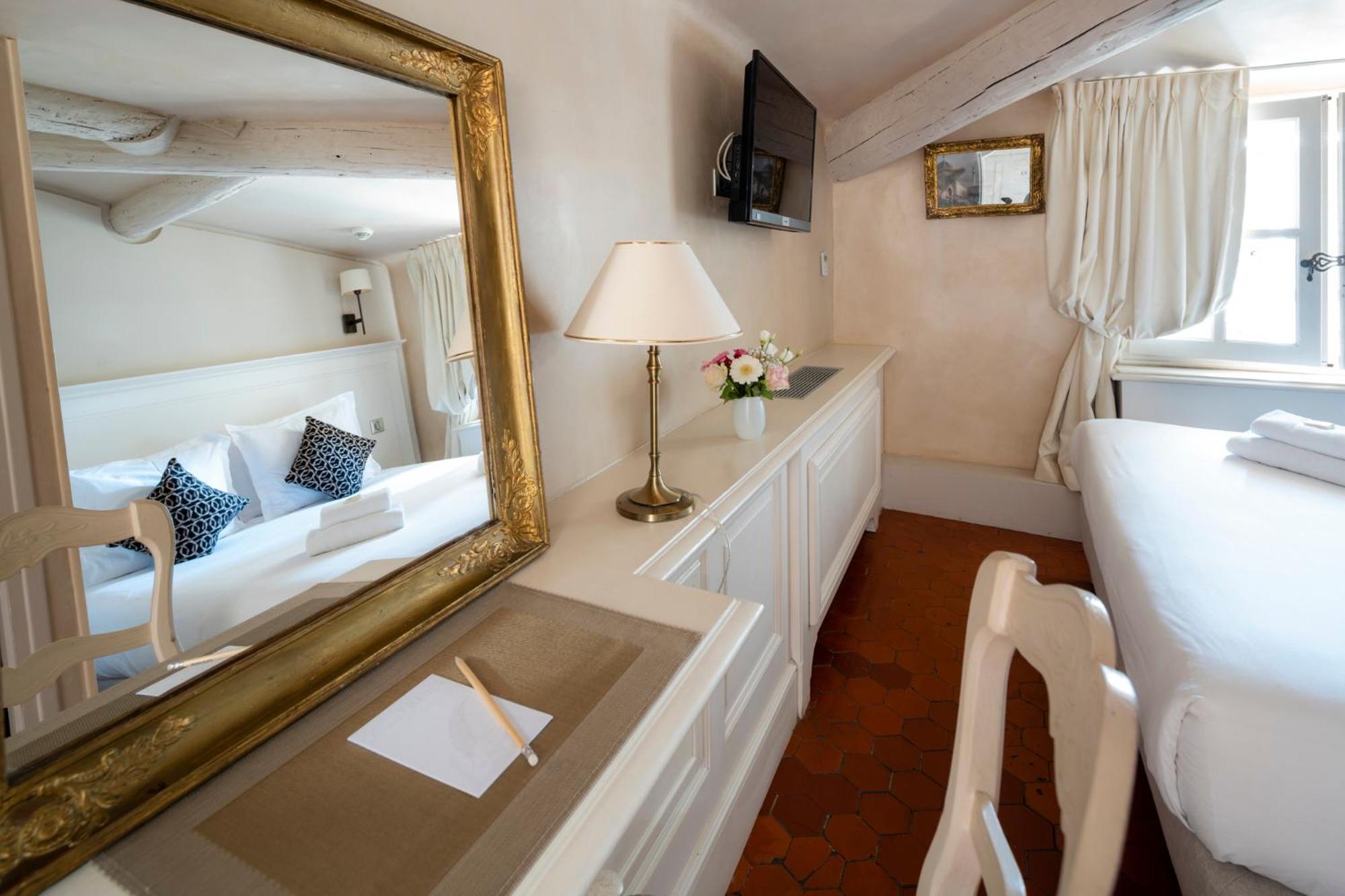 Double Room Rotonde (third floor)