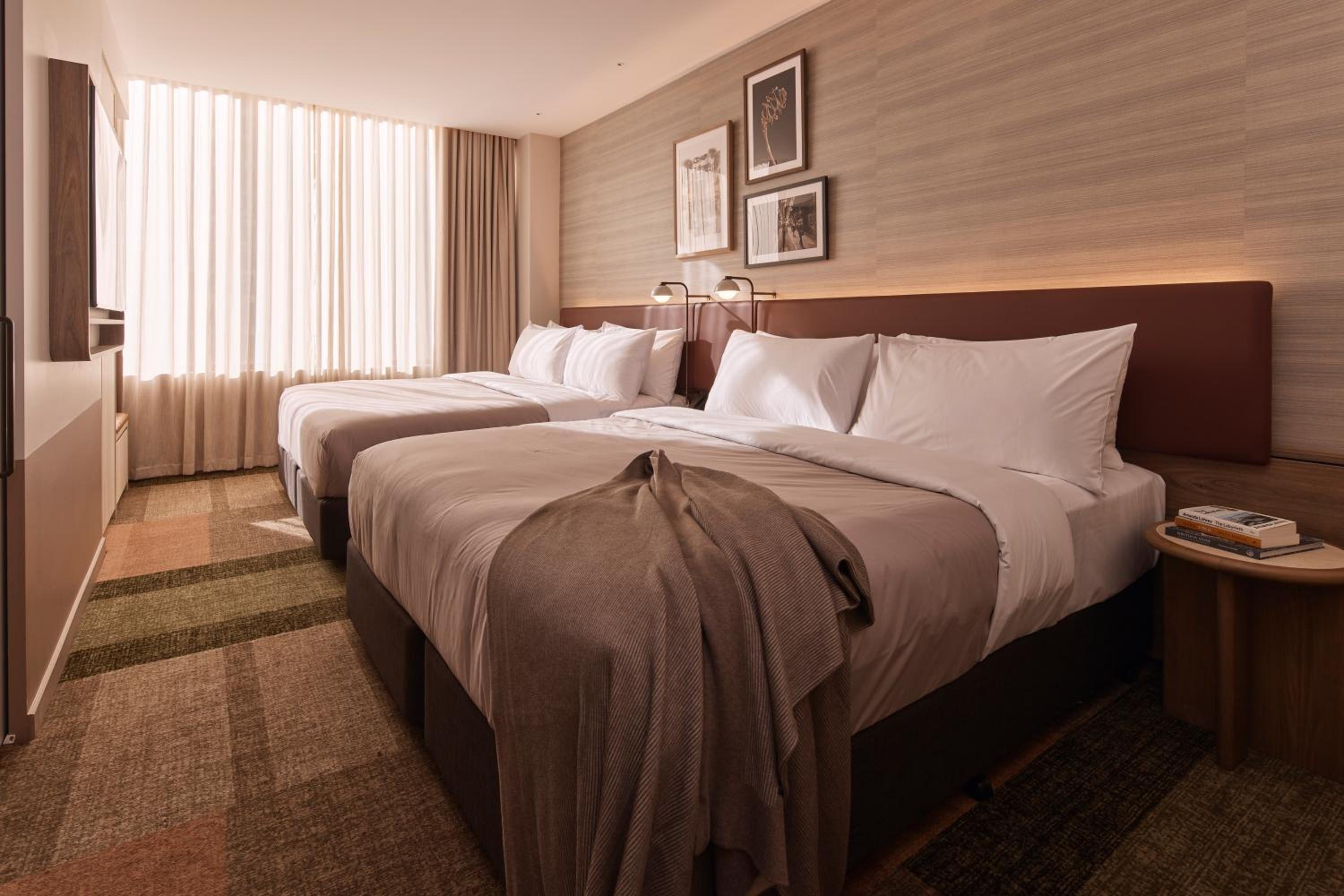 Twin King Suite