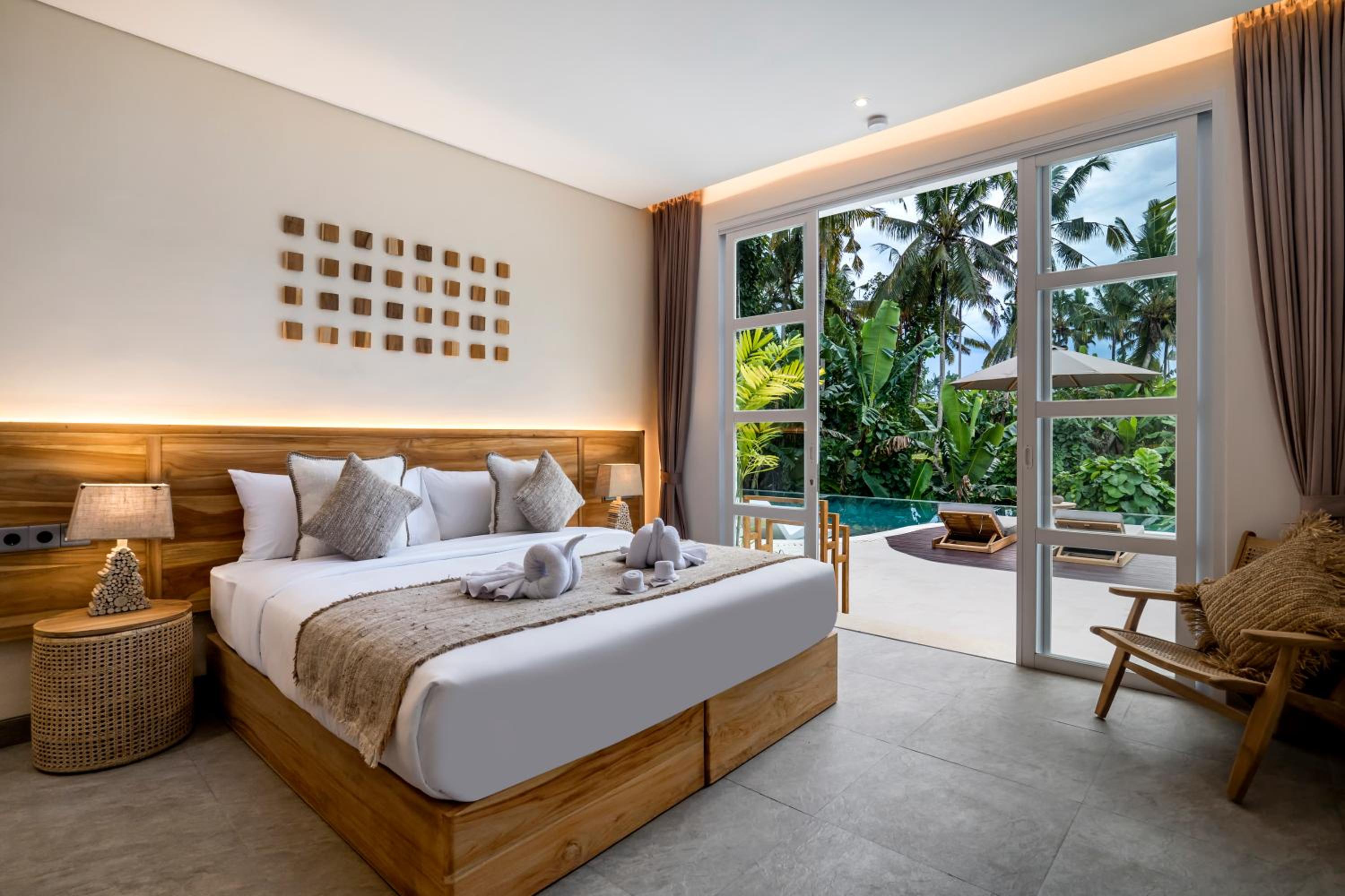 Three-Bedroom Villa - Photo 1