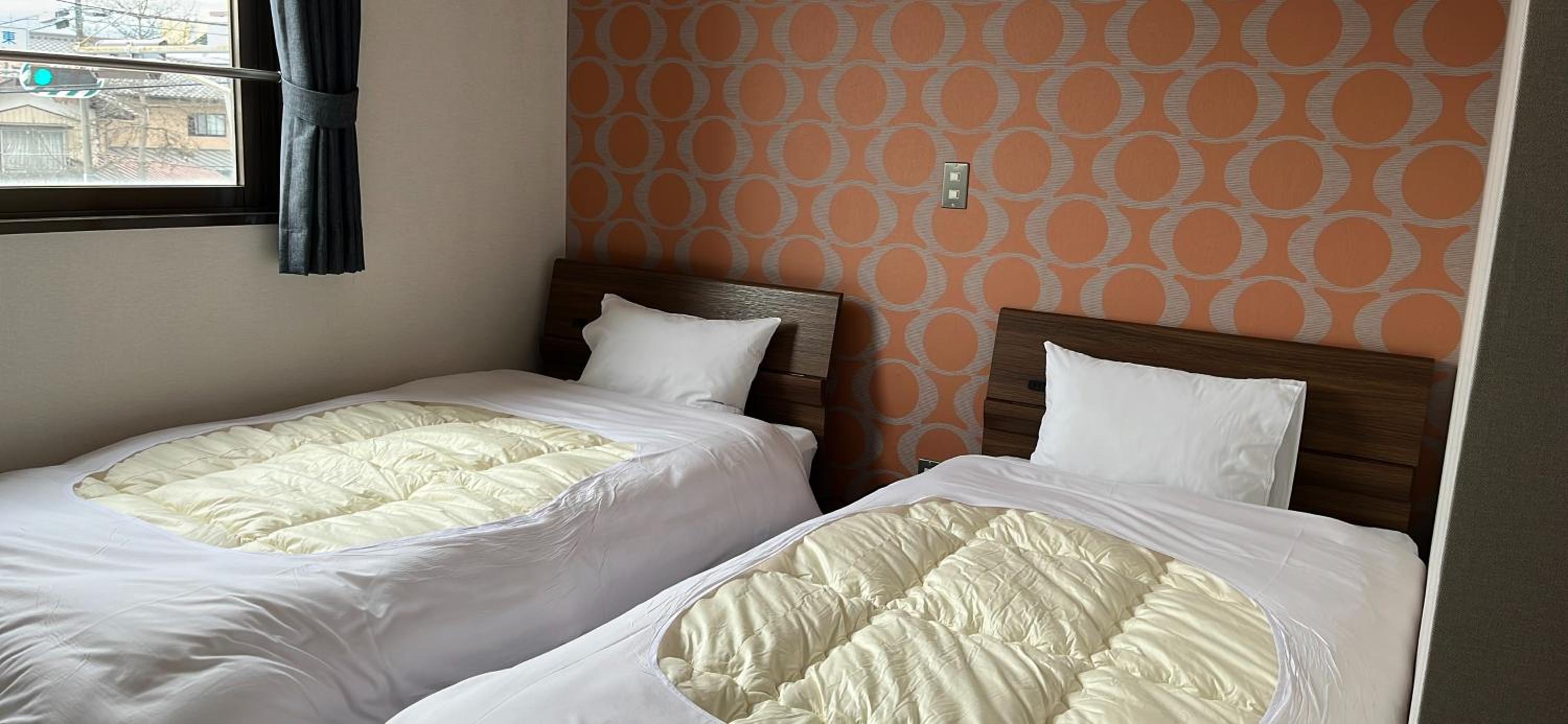 Standard Twin Room photo 2