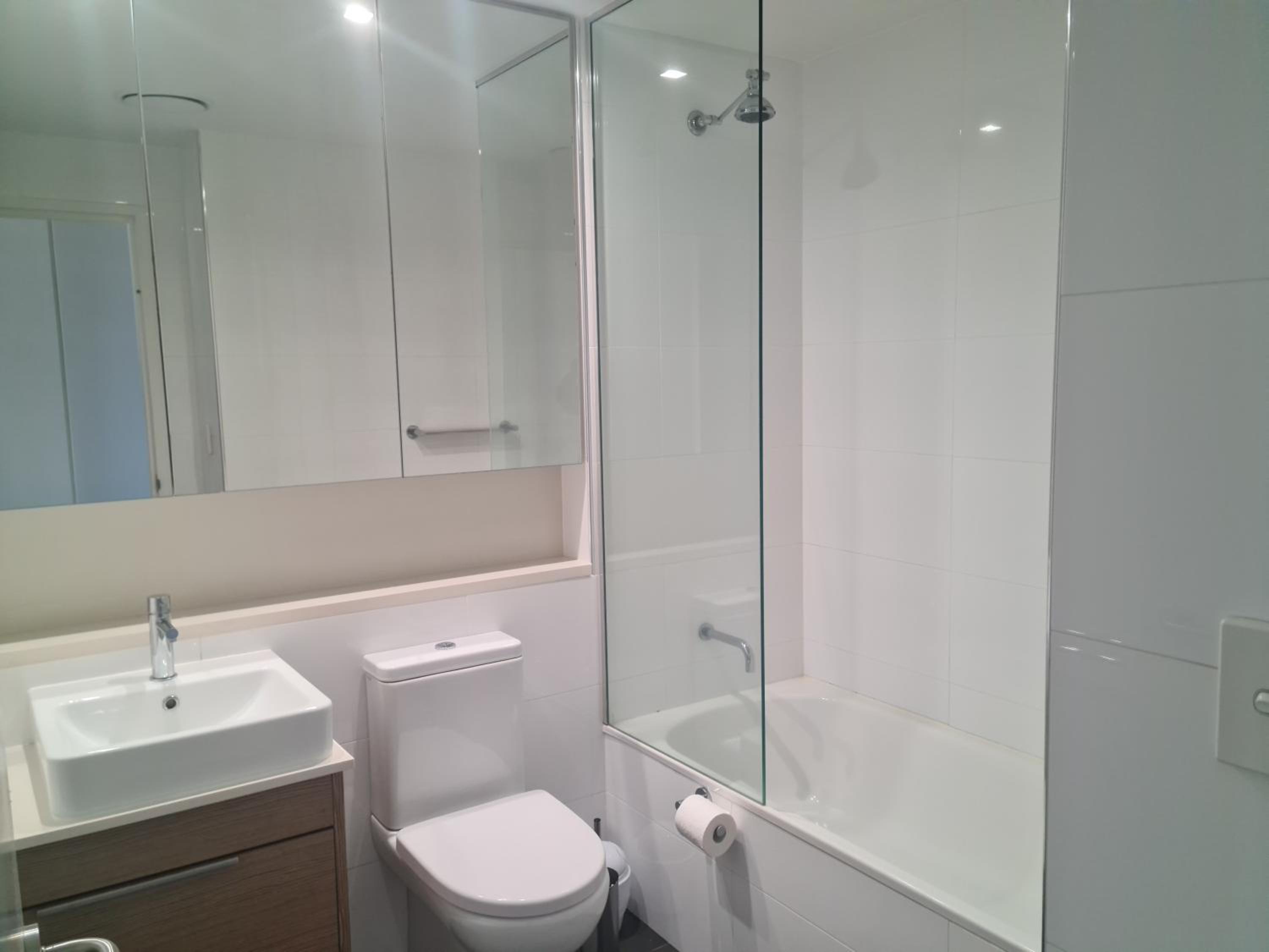 2 Bedroom Garden View Apartment - Photo 3