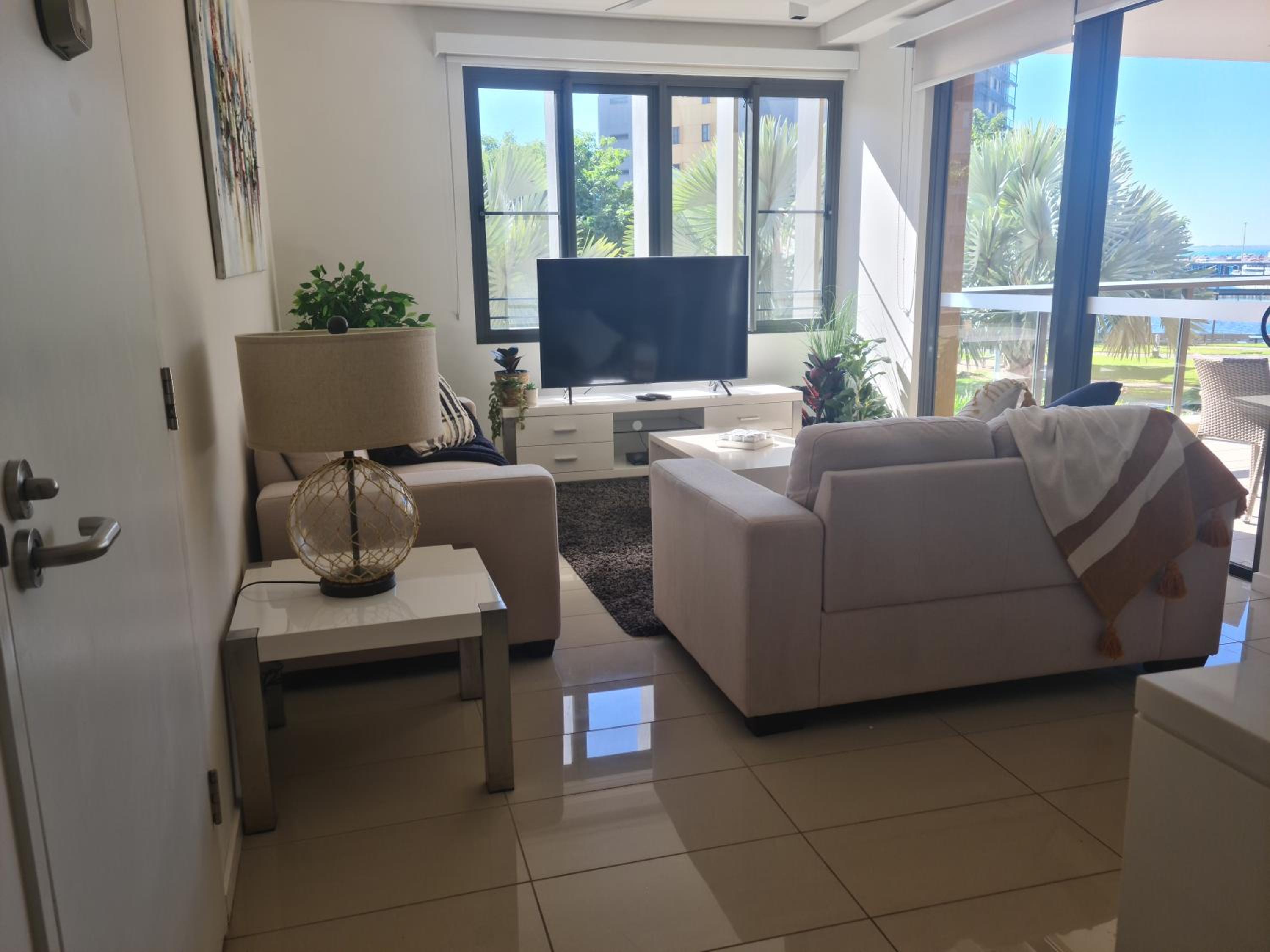 2 Bedroom Garden View Apartment - Photo 13
