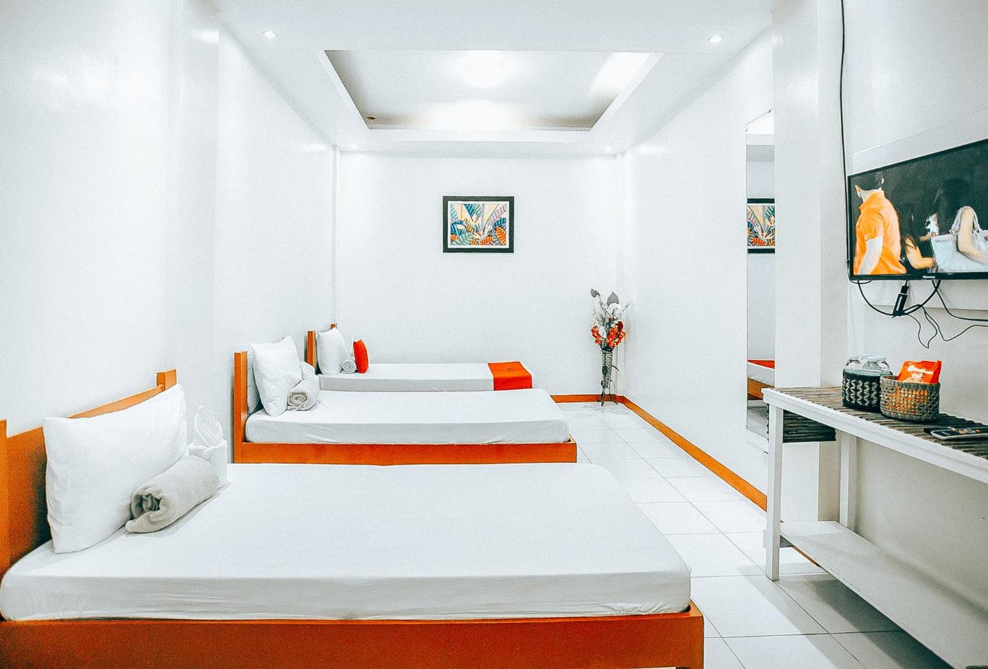 Triple Room - Photo 1