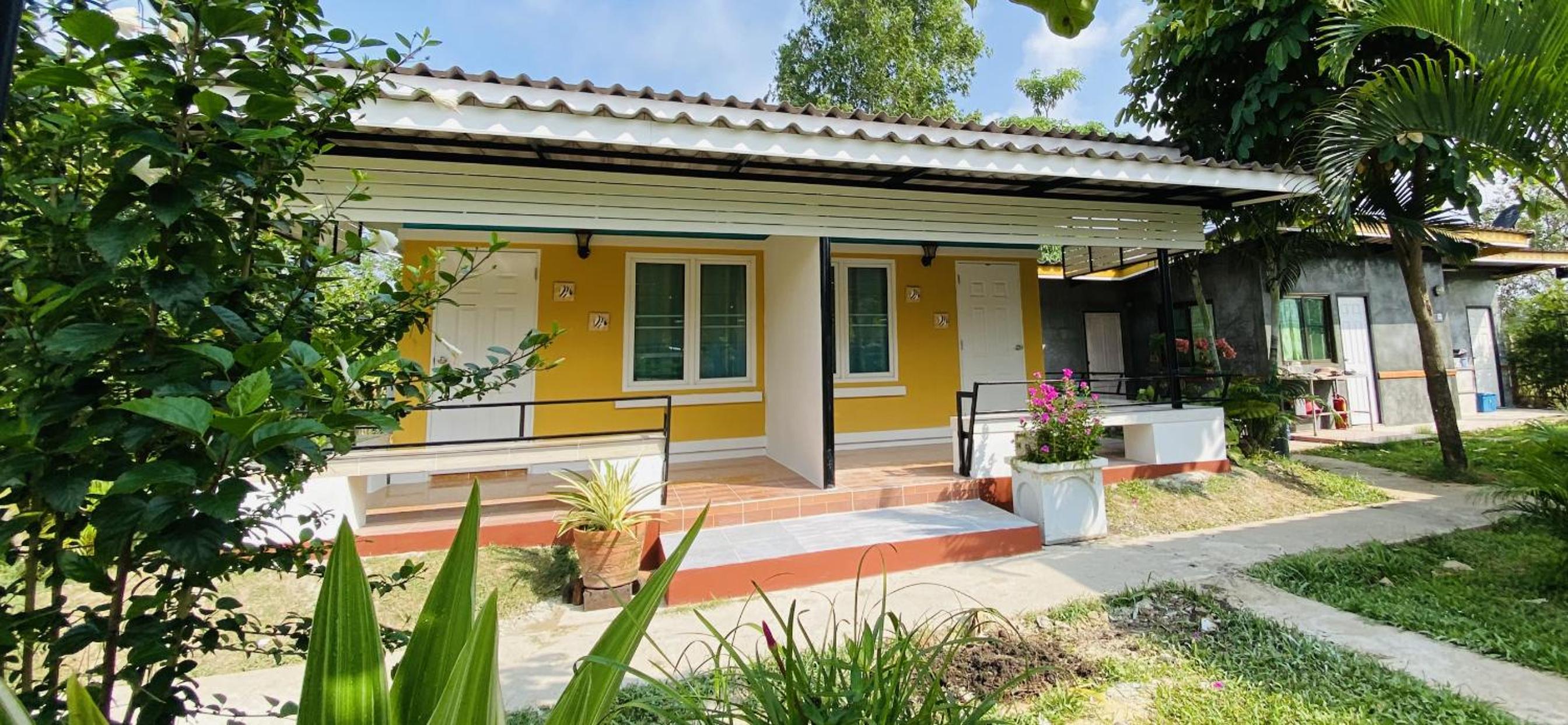 Standard Double Room with Garden View - Photo 6
