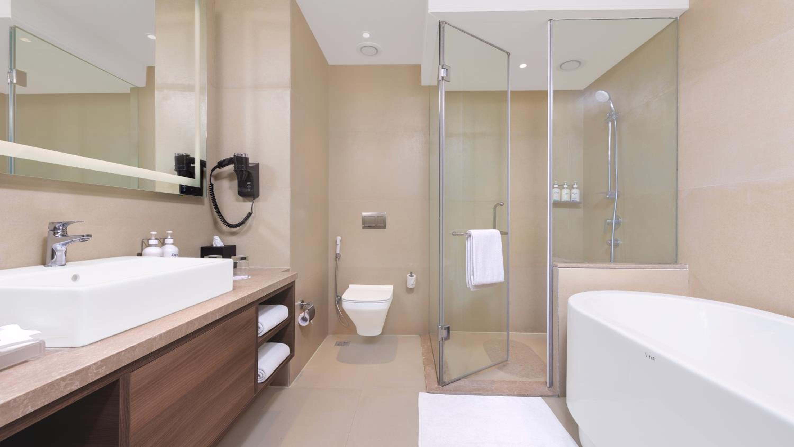 One-Bedroom Suite with Balcony and Kitchenette with 25% discount on F&B, SPA and Laundry, Enjoy Buy One Get One at Viva Bar during Happy Hours (12 noon to 06:00 PM) - Photo 2