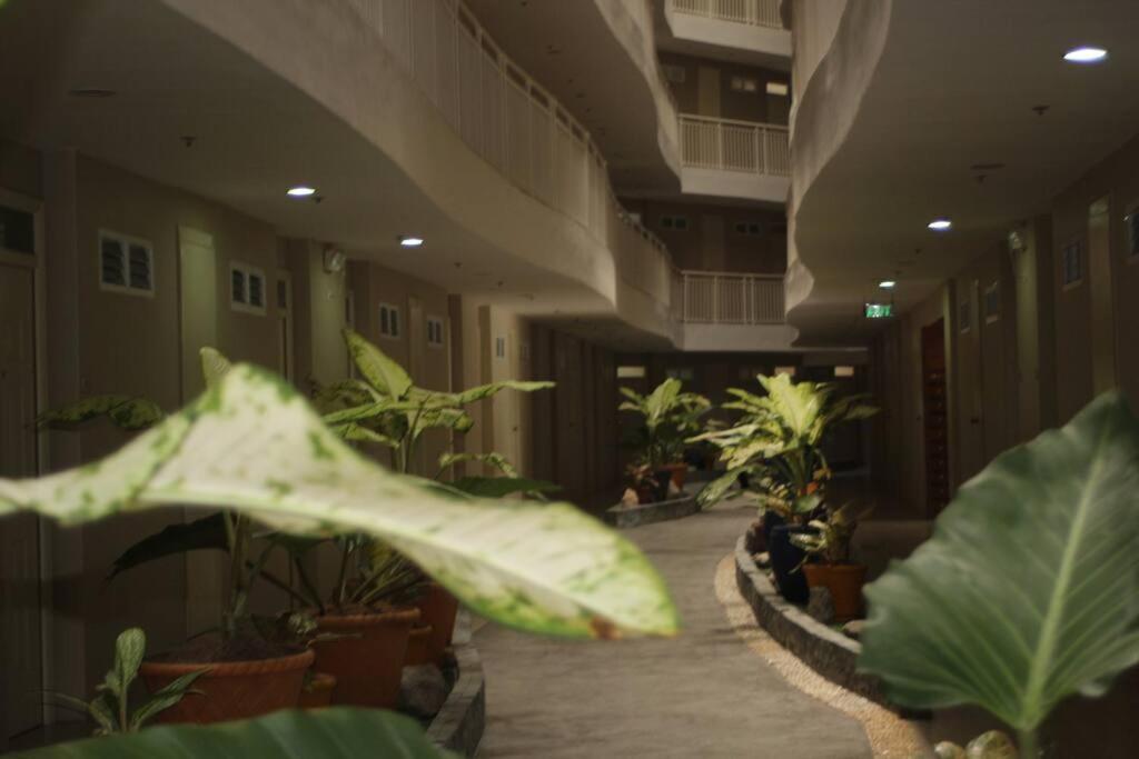 Studio with Balcony - Photo 22