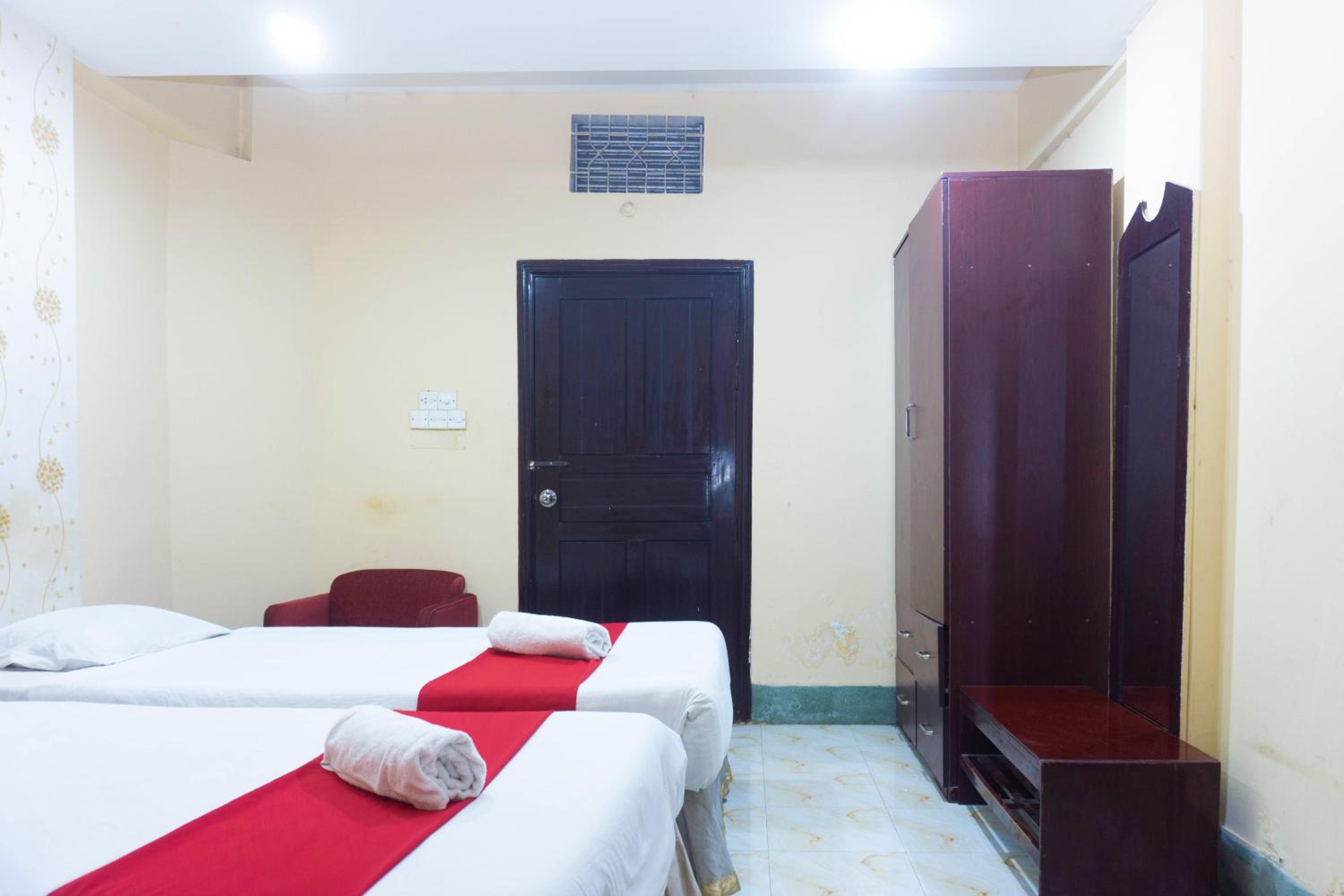 Deluxe Twin Room photo 2
