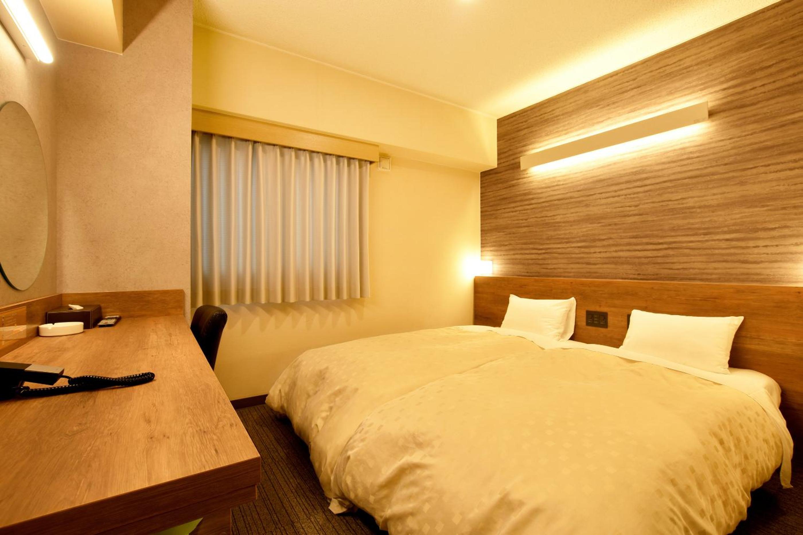 Twin Room - Non-Smoking