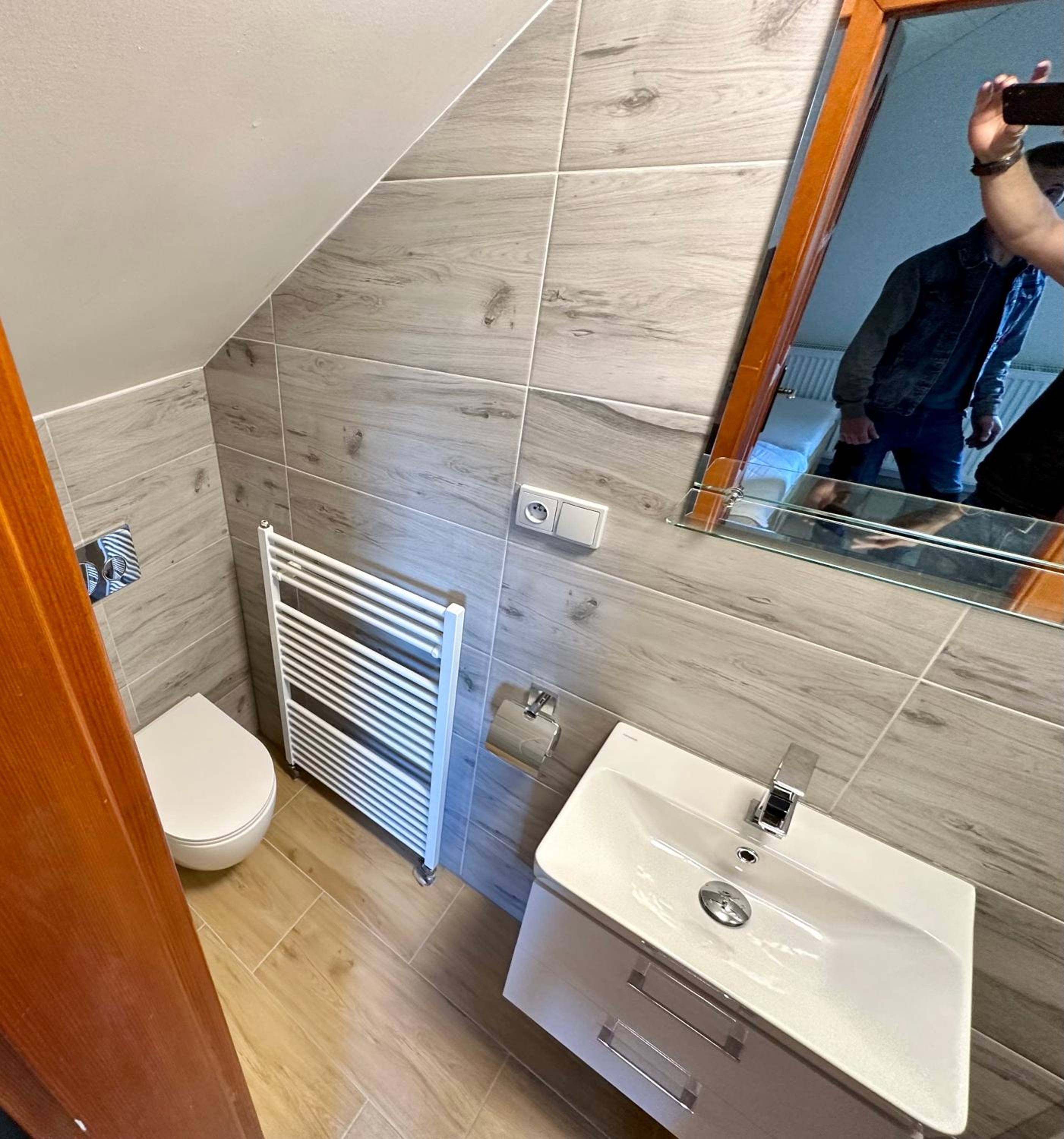One-Bedroom Apartment - Photo 13